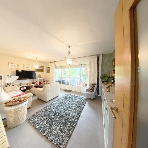 Imagen 2 Inmueble 300230 - Casa Adosada en venta en Ames / En la zona de Ames, Santiago de Compostela