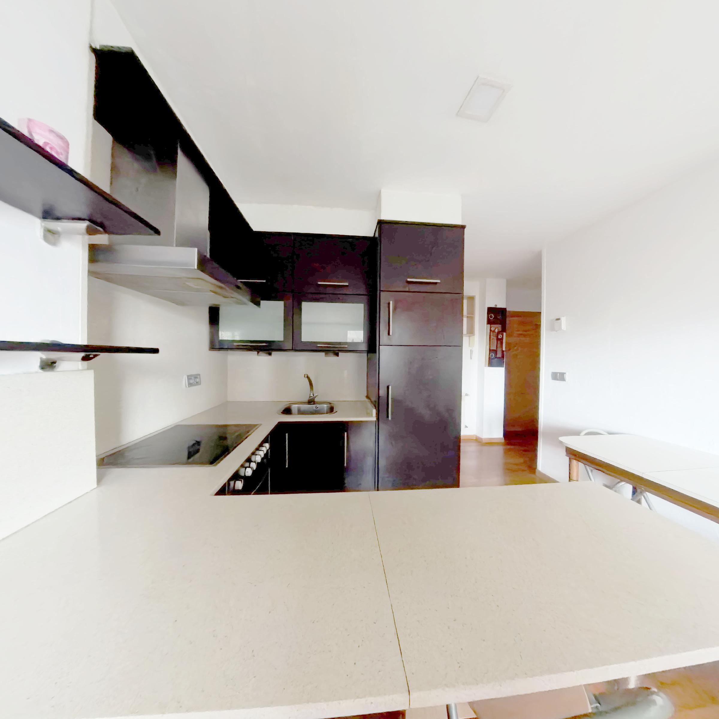 Imagen 21 Apartamento en venta en Ames / Avenida principal de Bertamirans