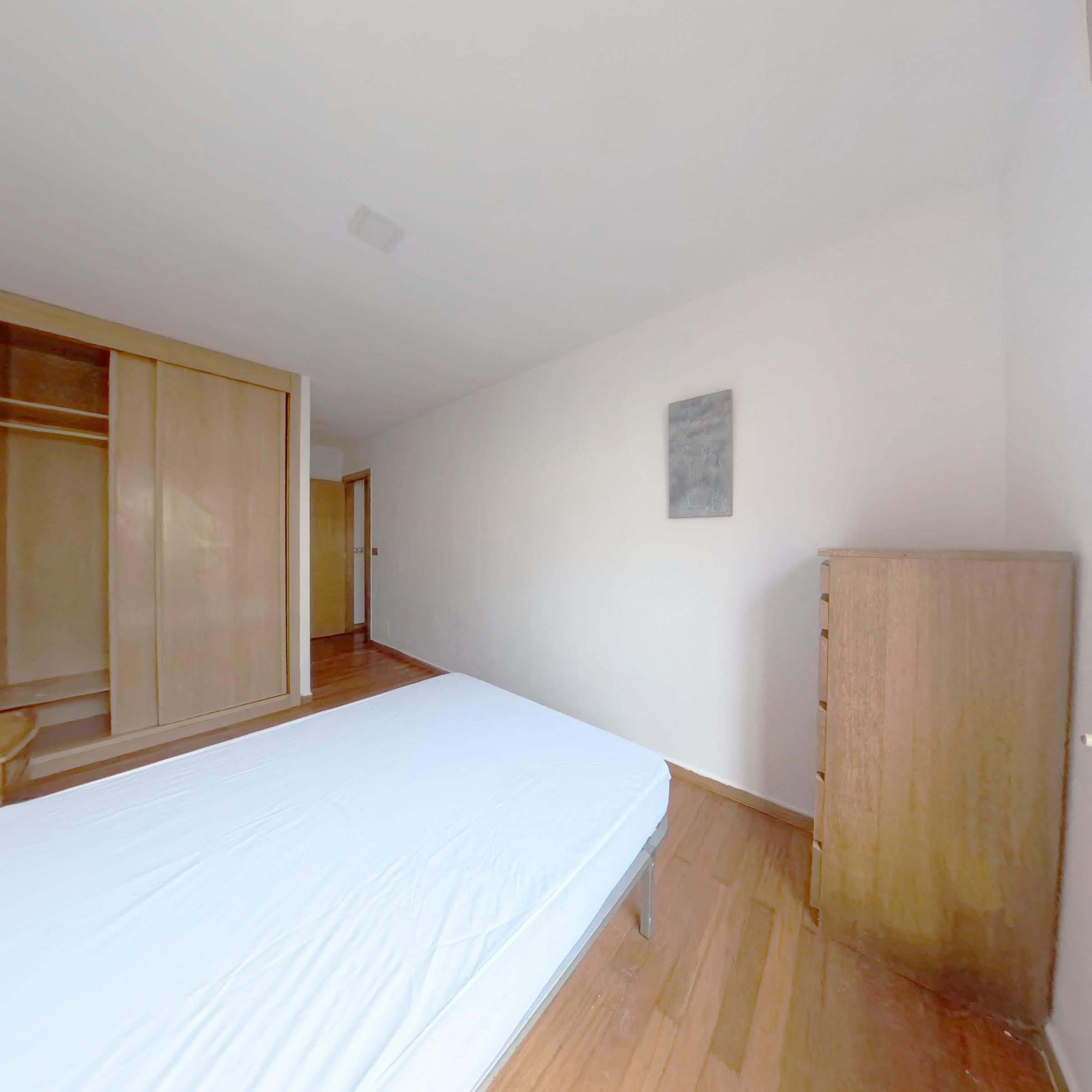 Imagen 32 Apartamento en venta en Ames / Avenida principal de Bertamirans