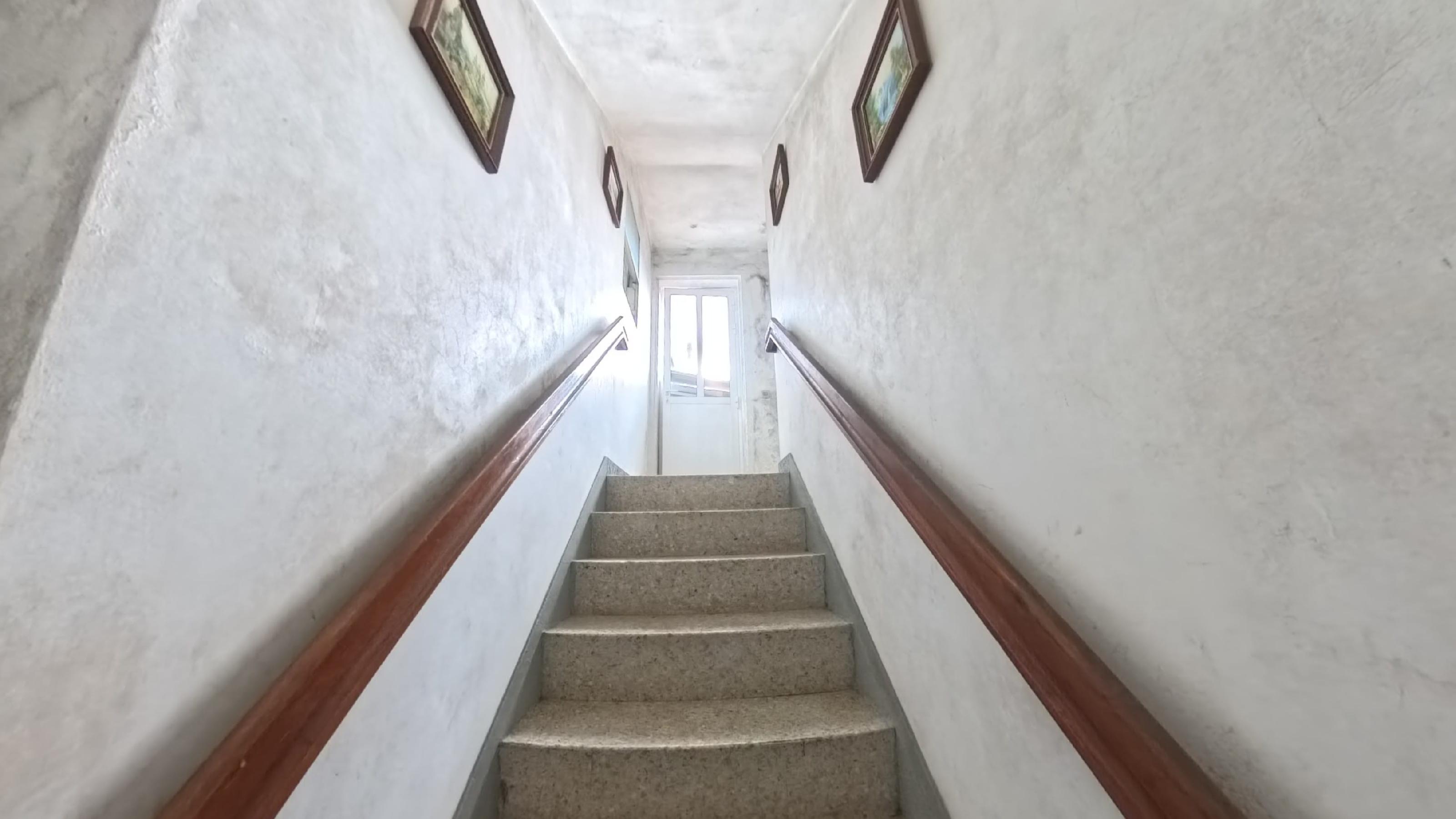 Imagen 5 Casa en venta en Santiago De Compostela / Cerca del Hospital Clínico