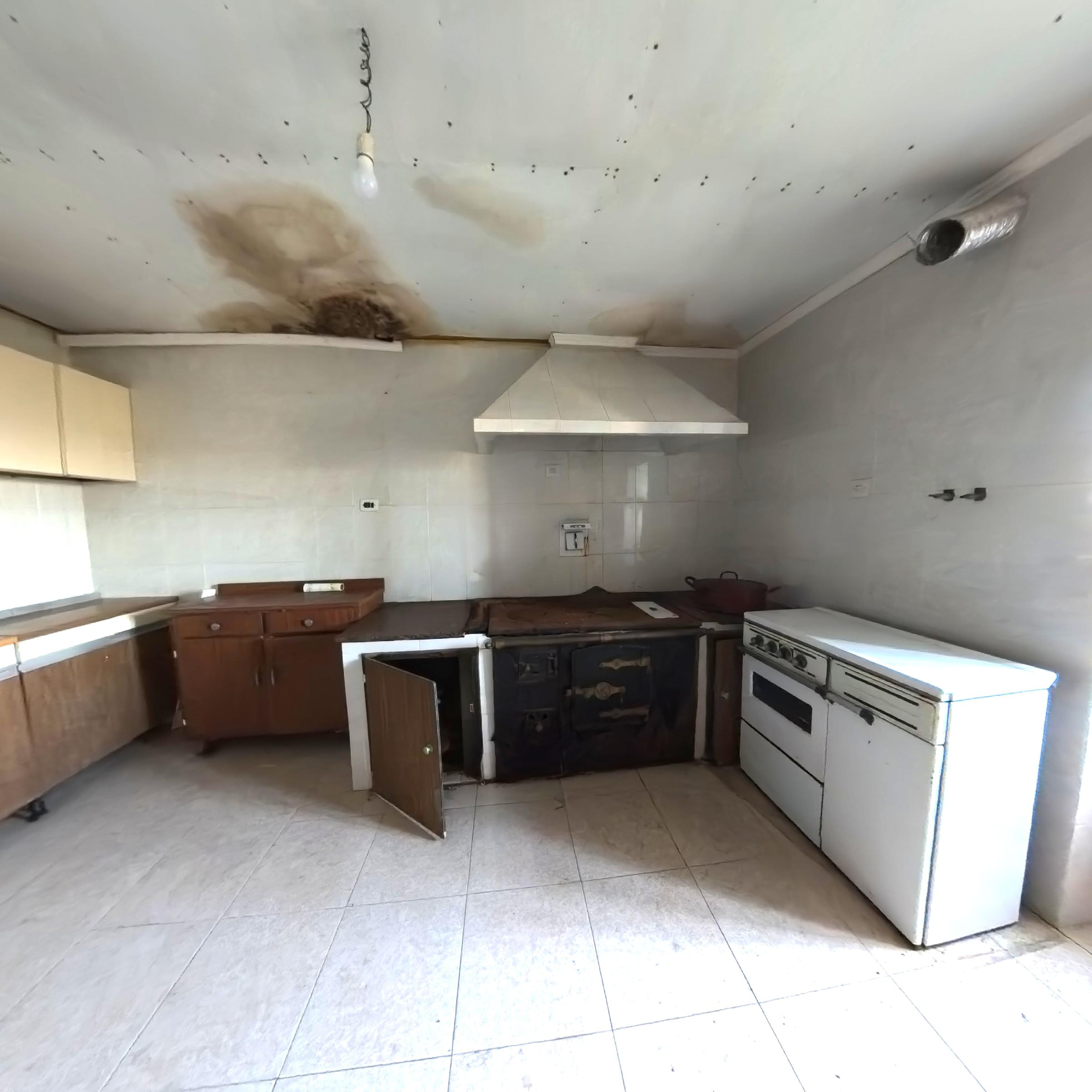 Imagen 1 Casa en venta en Santiago De Compostela / Cerca de la Iglesia de Calo