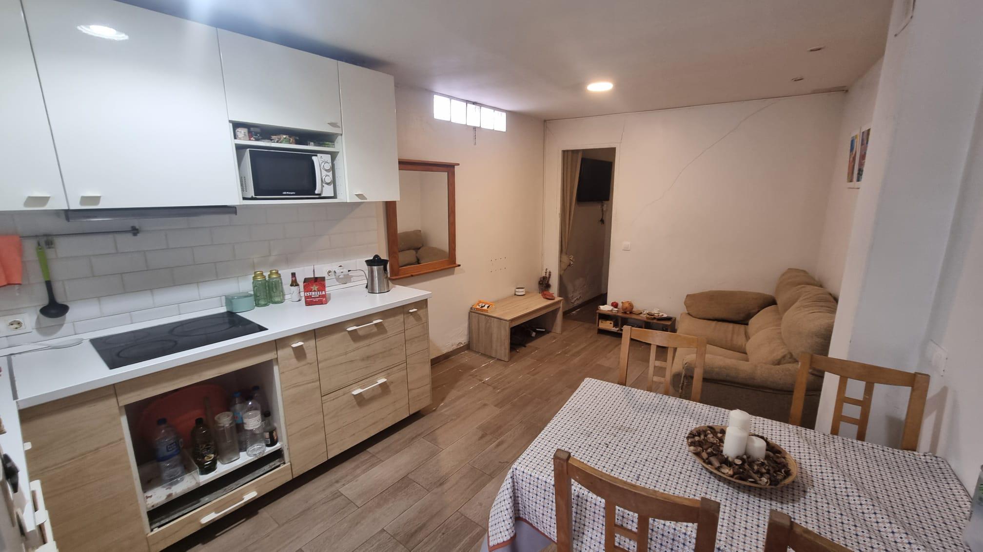 Imagen 12 Casa Aislada en venta en Vallirana / Ubicada en calle Maladeta, en Vallirana.