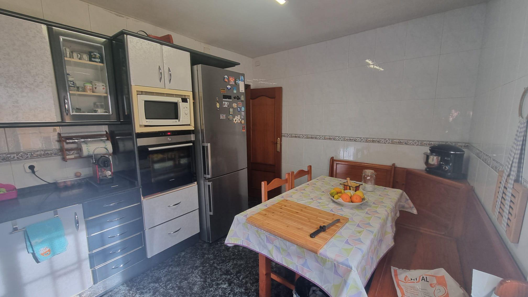 Imagen 19 Casa Aislada en venta en Vallirana / Ubicada en calle Maladeta, en Vallirana.