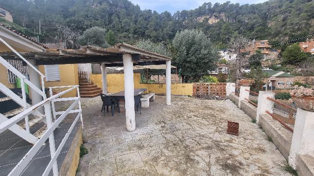 Imagen 2 Inmueble 299874 - Casa Aislada en venta en Vallirana / Ubicada en calle Maladeta, en Vallirana.