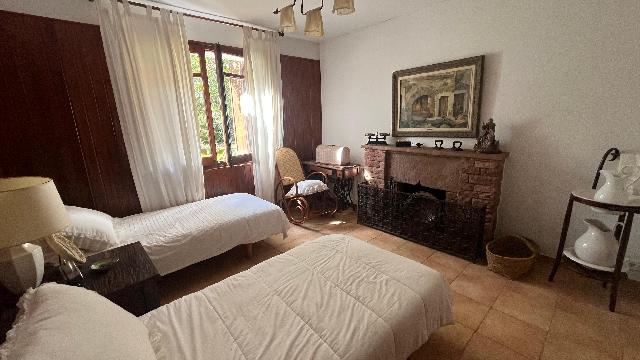 Imagen 23 Inmueble 300415 - Casa Aislada en venta en Castellví De Rosanes / A 2 minutos de  Ap-7 y 5 minutos de A-2.