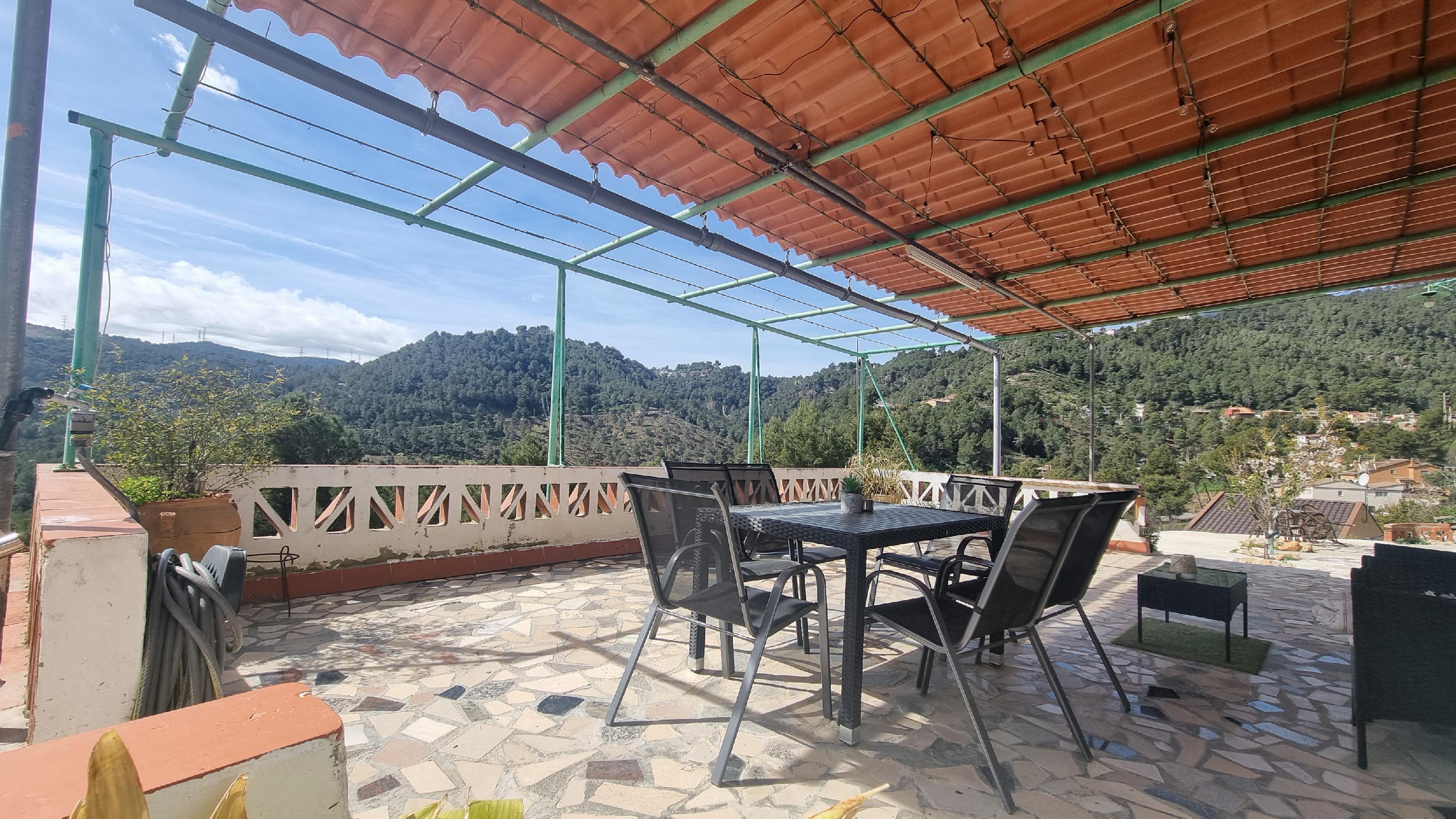 Imagen 2 Casa Pareada en venta en Vallirana / A 10 minutos de la autovía A-2