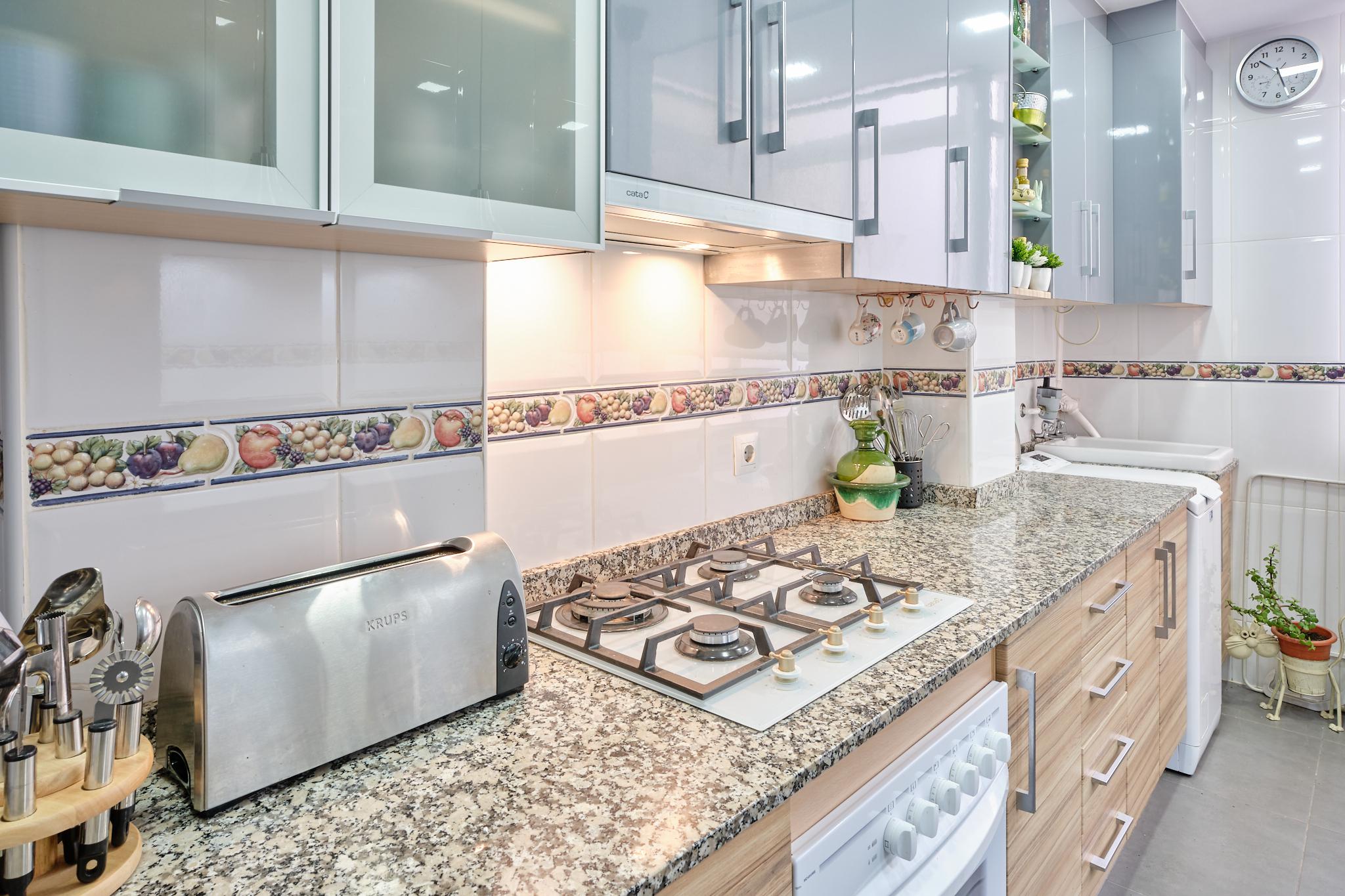 Imagen 4 Piso en venta en Alicante/alacant / Cerca de la calle de Las Setas