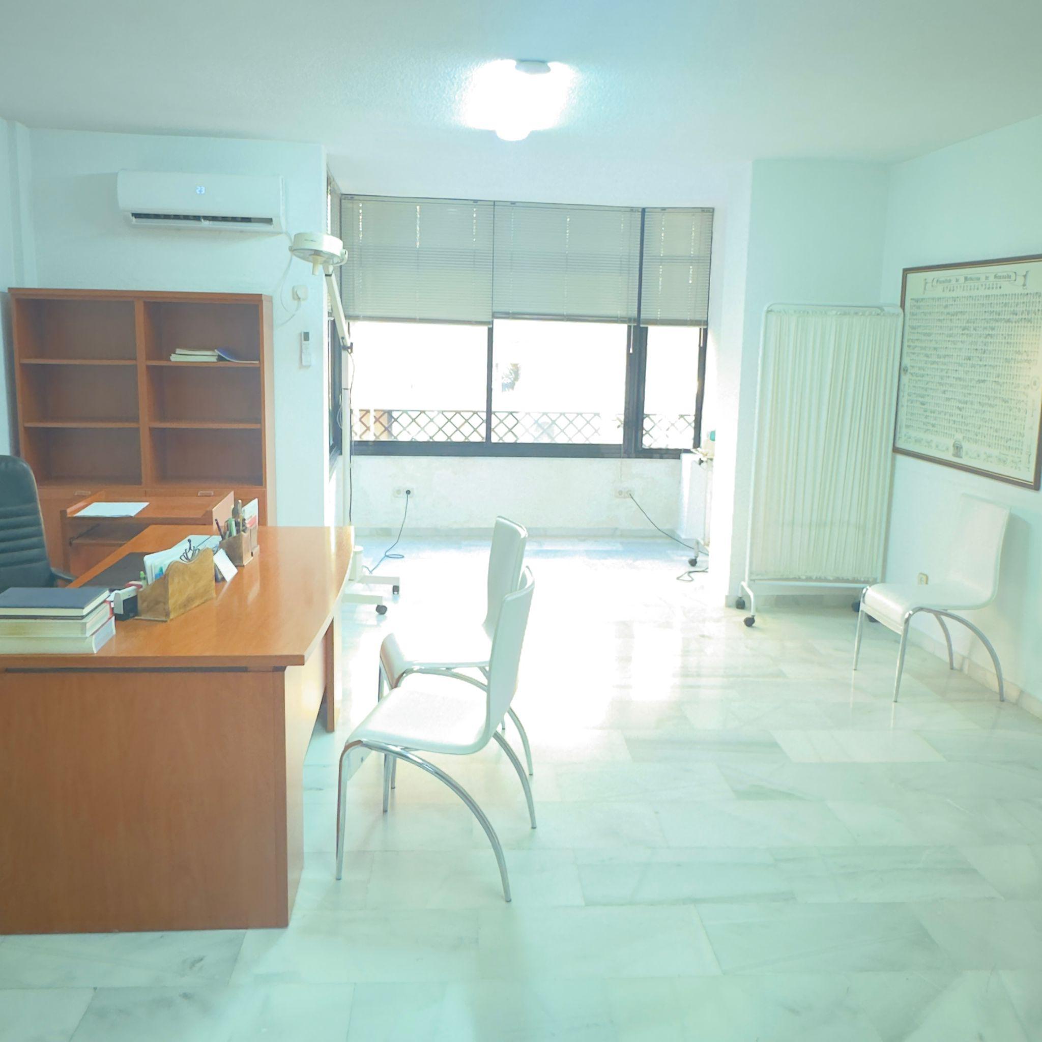 Imagen 4 Apartamento en venta en Almuñécar / Avd. Andalucia,1