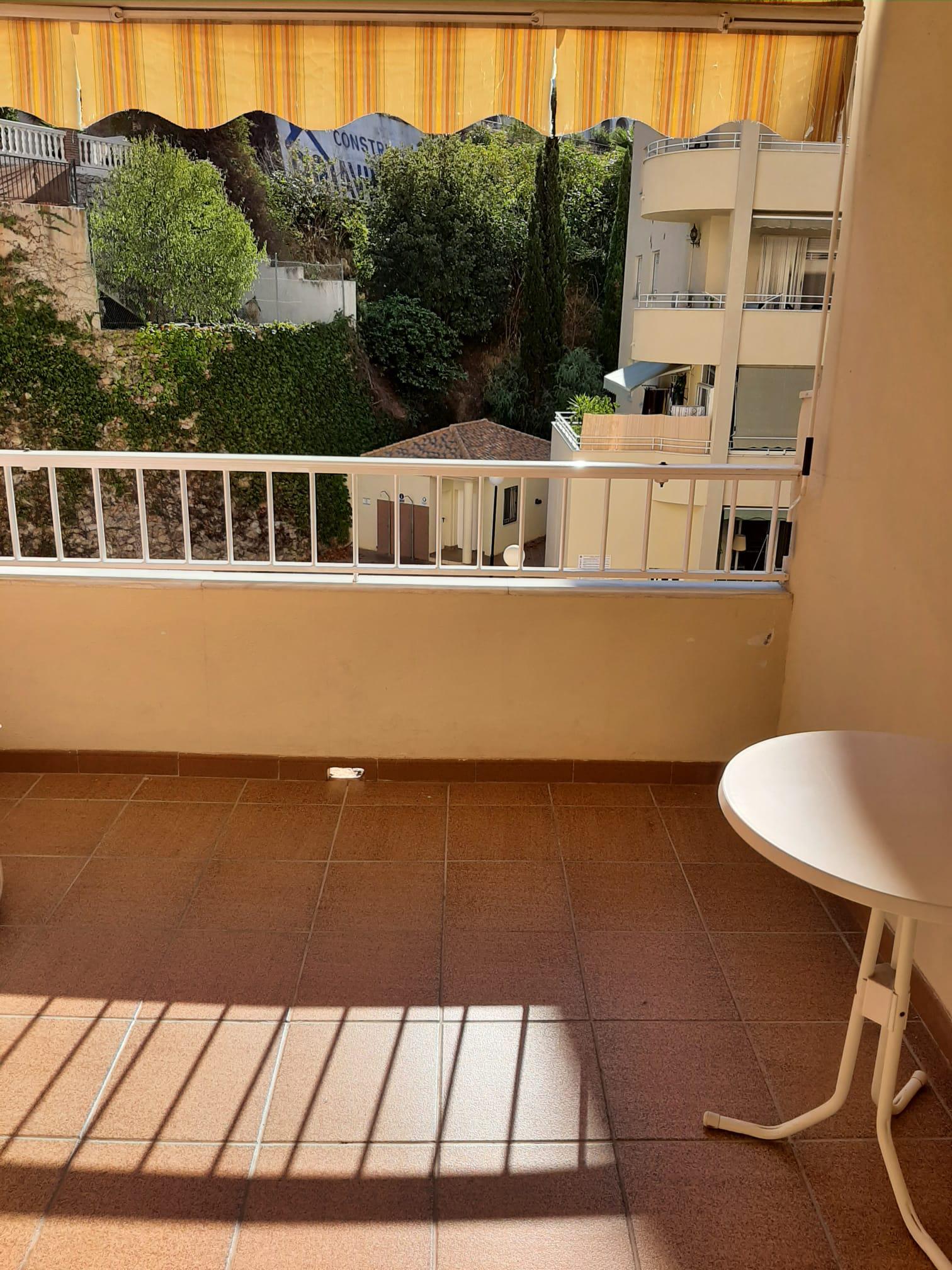 Imagen 2 Apto. Playa en venta en Almuñécar / Calle Baracoa, Edificio Miramar