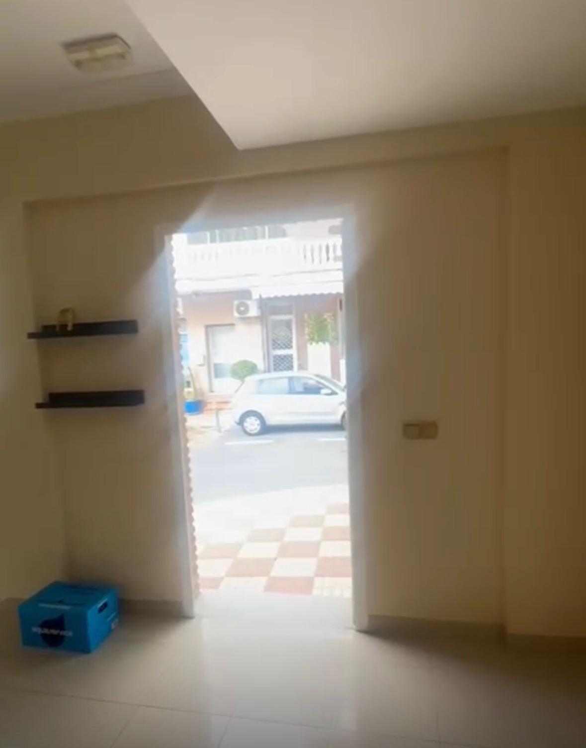 Imagen 8 Local Comercial en venta en Almuñécar / Calle cariñena la herradura