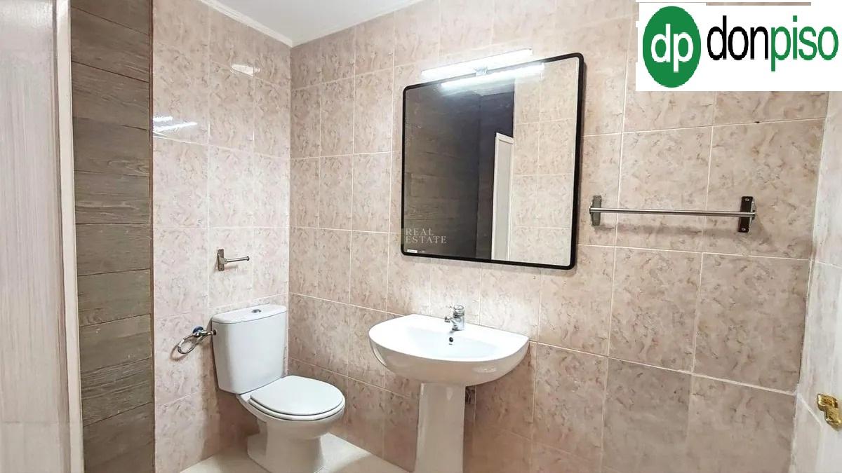 Imagen 4 Casa Adosada en venta en Cartagena / Los Nietos, Calle los nietos de Miranda. Calle aislada