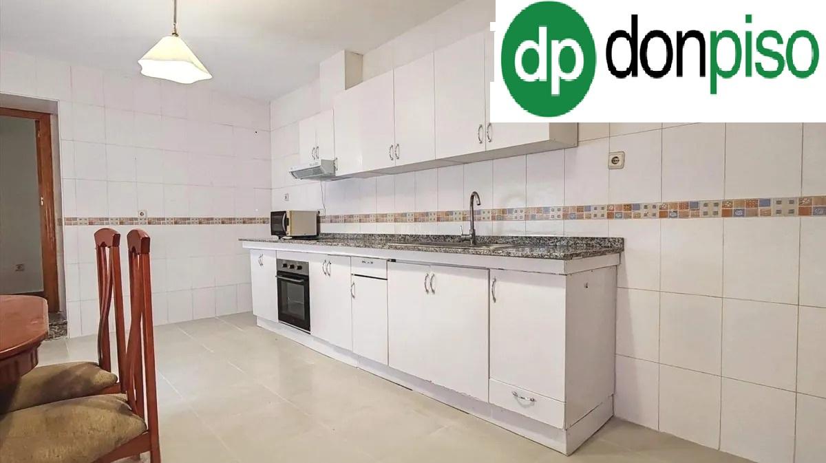 Imagen 5 Casa Adosada en venta en Cartagena / Los Nietos, Calle los nietos de Miranda. Calle aislada