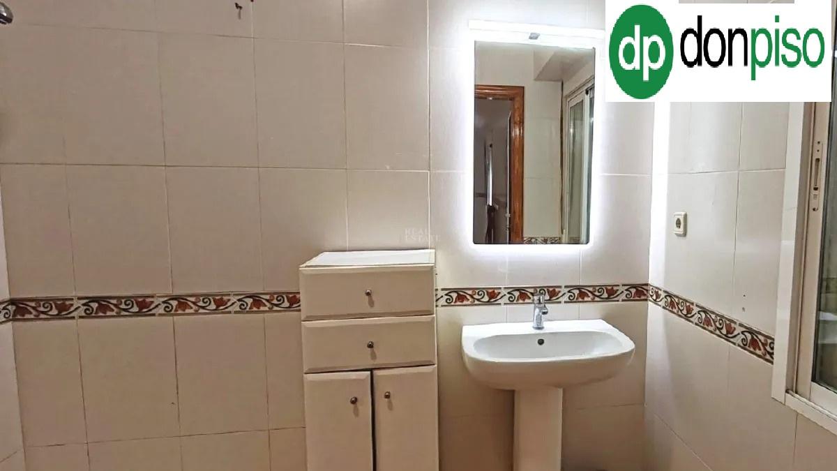 Imagen 15 Casa Adosada en venta en Cartagena / Los Nietos, Calle los nietos de Miranda. Calle aislada