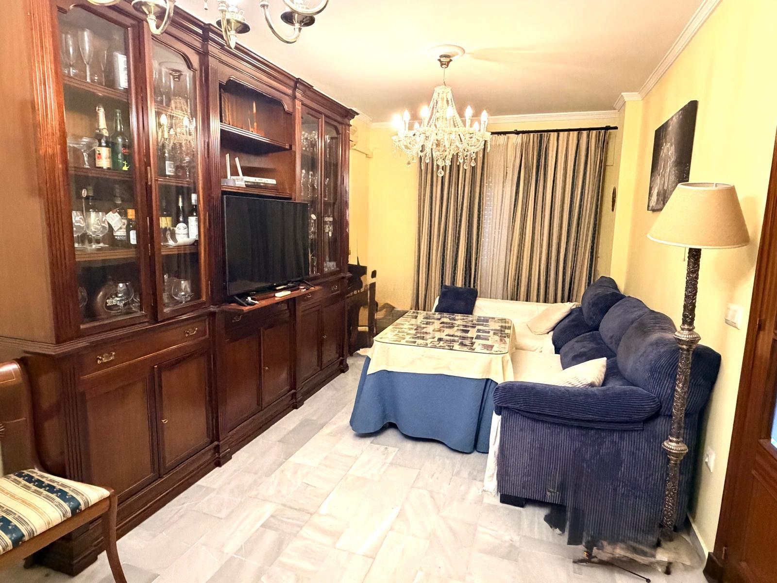 Imagen 3 Casa Adosada en venta en Sanlúcar De Barrameda / A 600 metros del emblematico restaurante ...