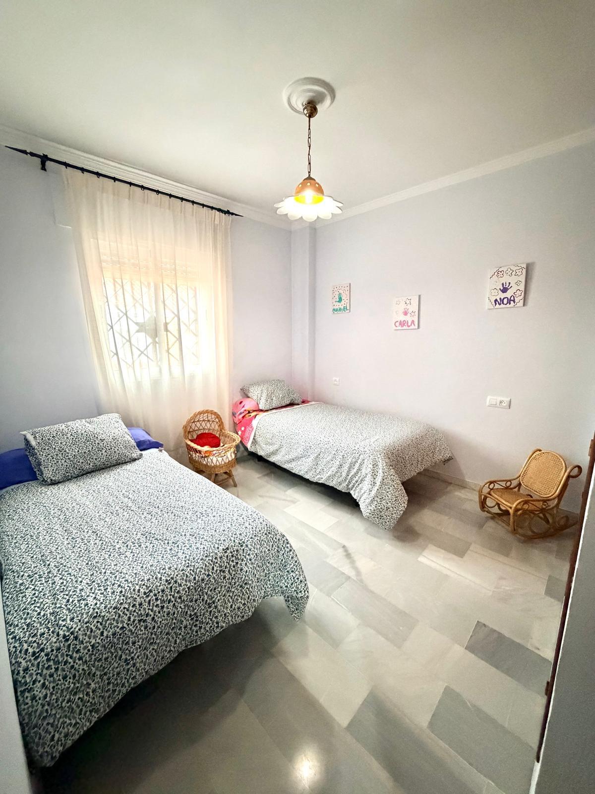 Imagen 11 Casa Adosada en venta en Sanlúcar De Barrameda / A 600 metros del emblematico restaurante ...