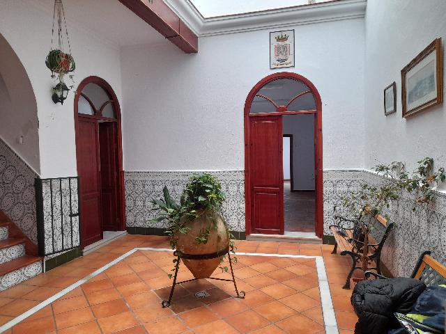 Imagen 25 Inmueble 300717 - Casa Adosada en venta en Arcos De La Frontera / Situado muy cerca del restaurante El Nuevo...
