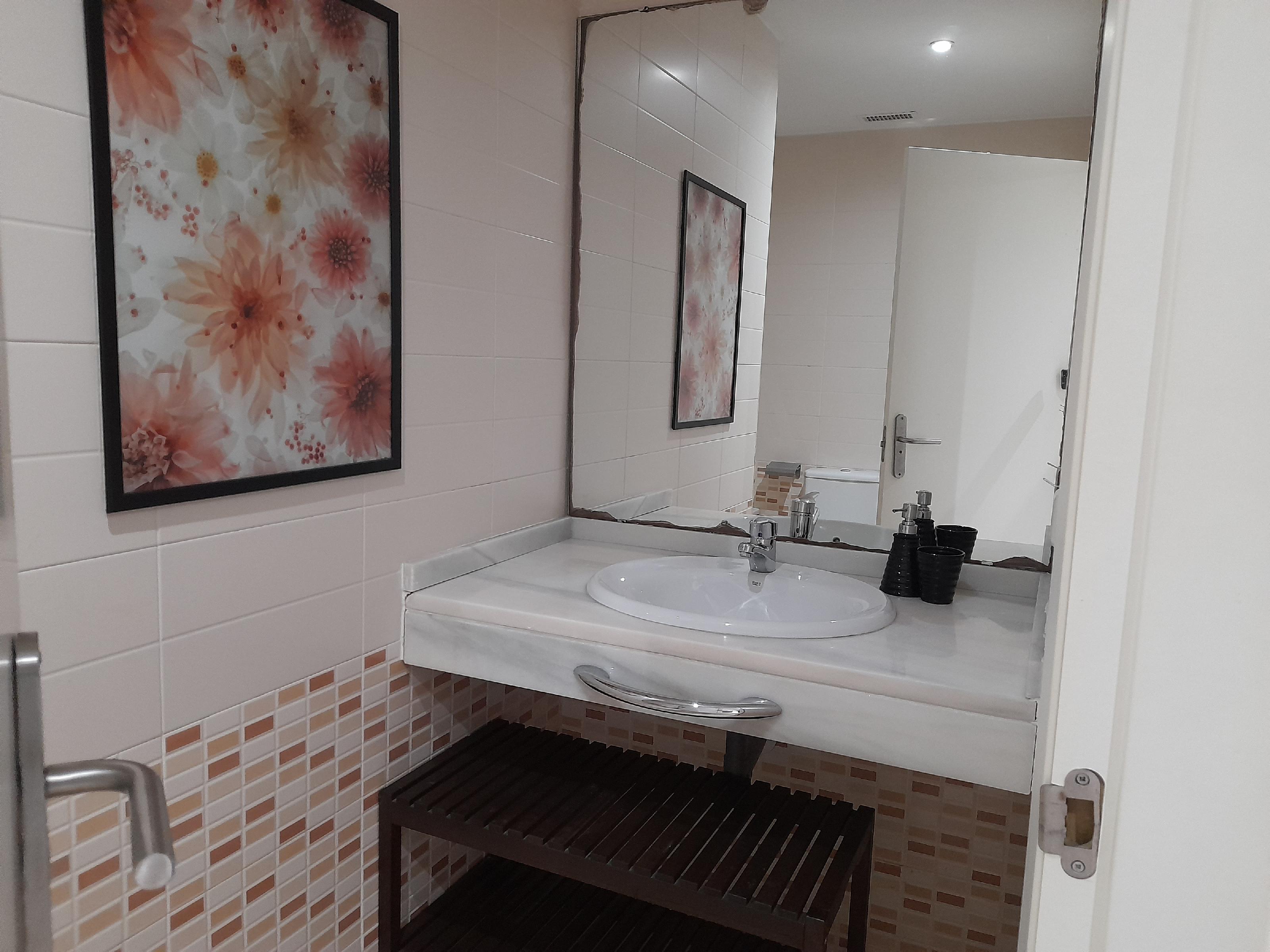 Imagen 5 Apartamento en venta en Puerto De Santa María El / Ubicado muy cerca de la Pza. de la es...