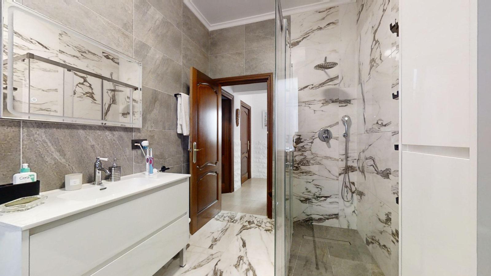 Imagen 20 Casa en venta en Jerez De La Frontera / A pocos metros de  la Pza Plateros y Pza San Marcos