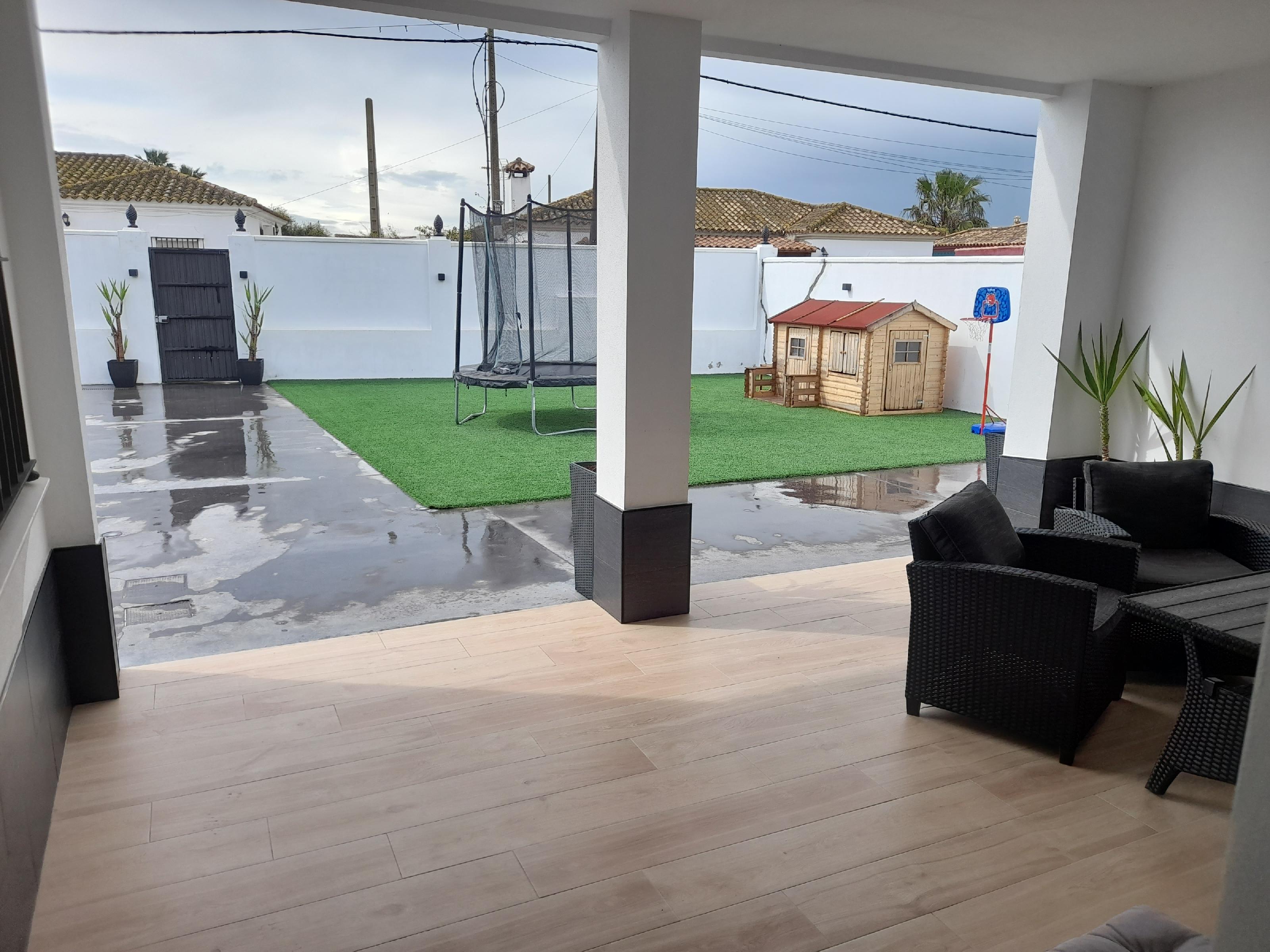 Imagen 3 Casa en venta en Puerto De Santa María El / Cerca de la venta El Pajaro y a 4 km de play...