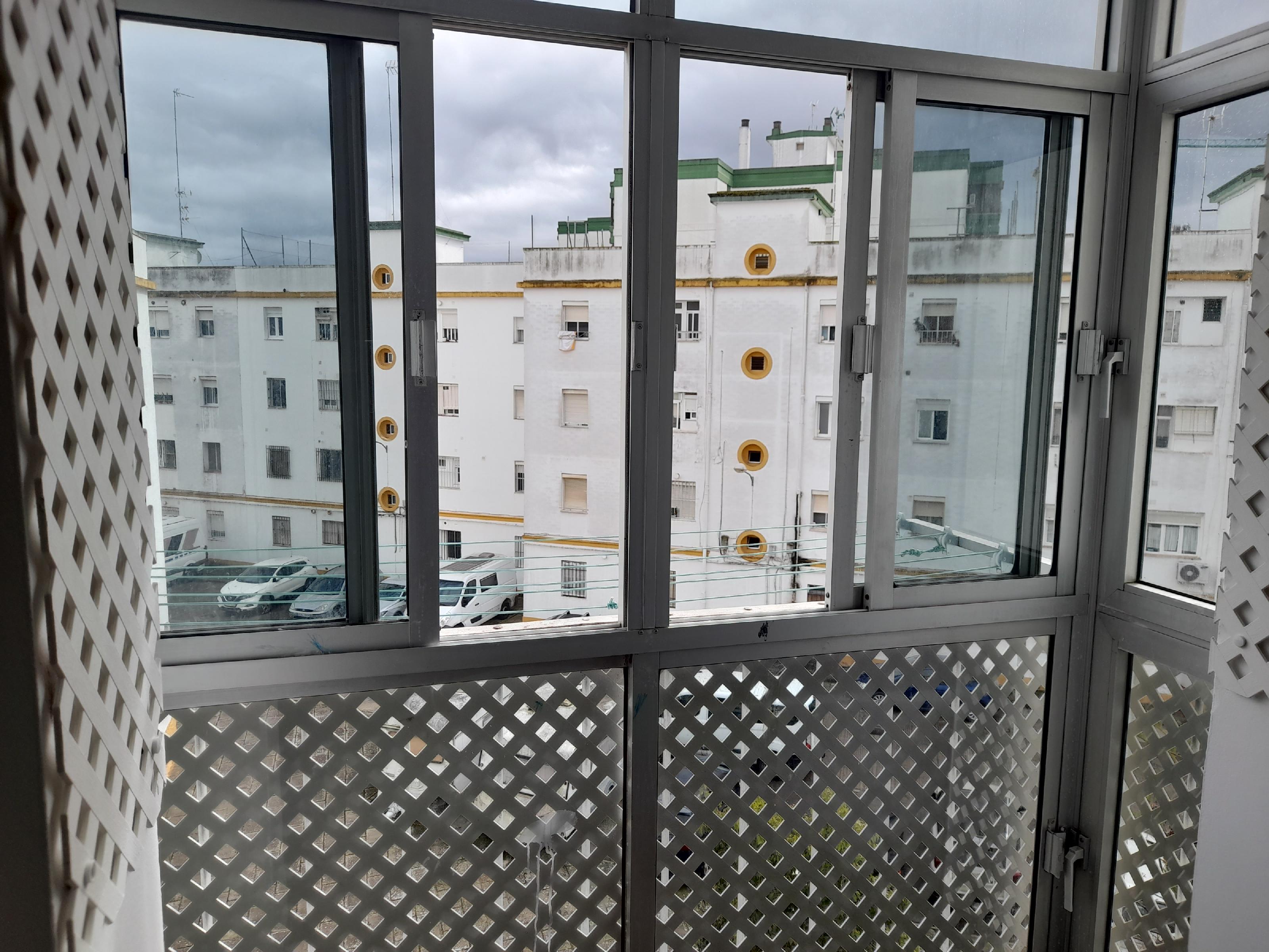 Imagen 2 Apartamento en venta en Jerez De La Frontera / Muy cerca de la Universidad de Jerez