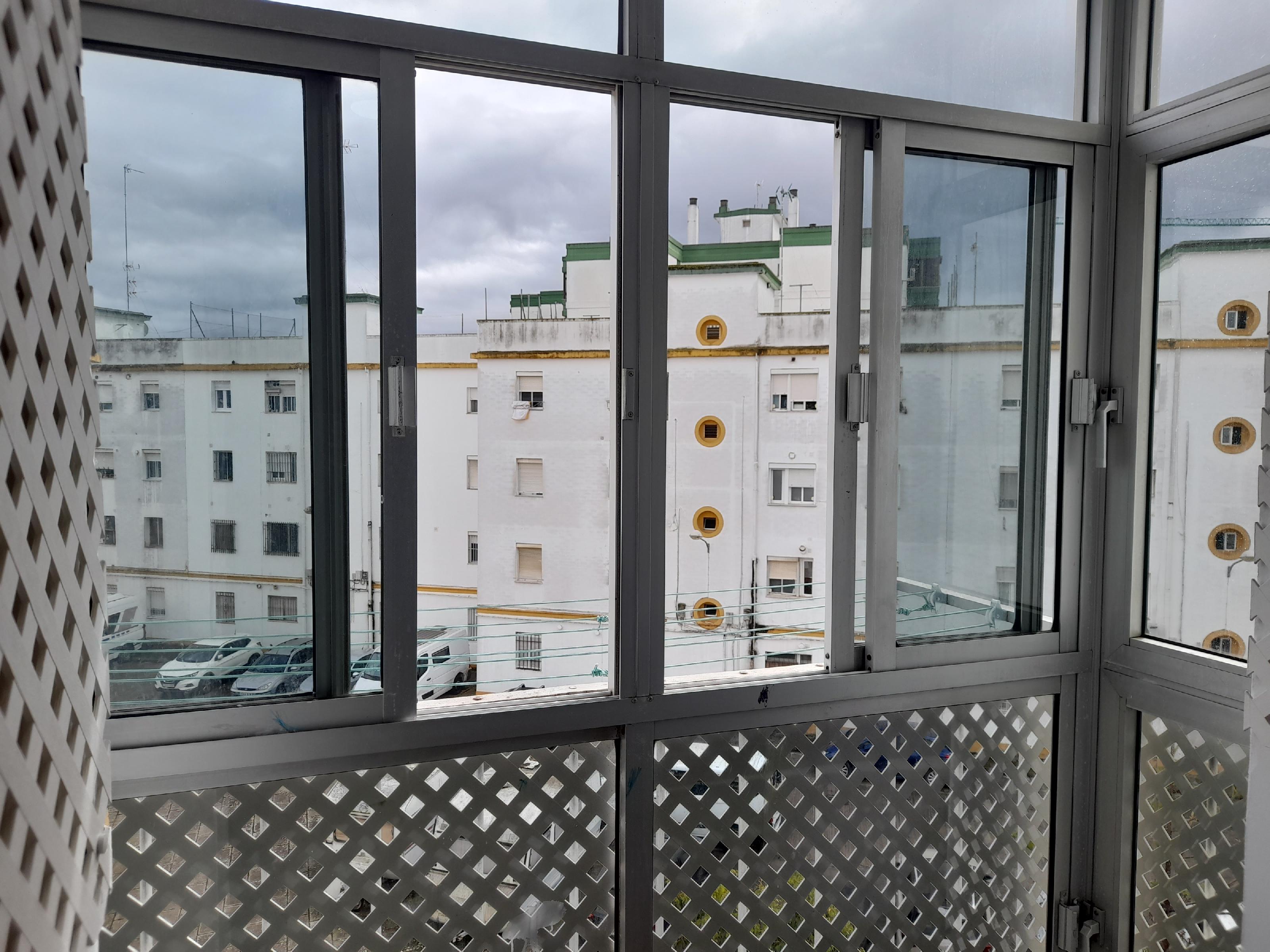 Imagen 11 Apartamento en venta en Jerez De La Frontera / Muy cerca de la Universidad de Jerez
