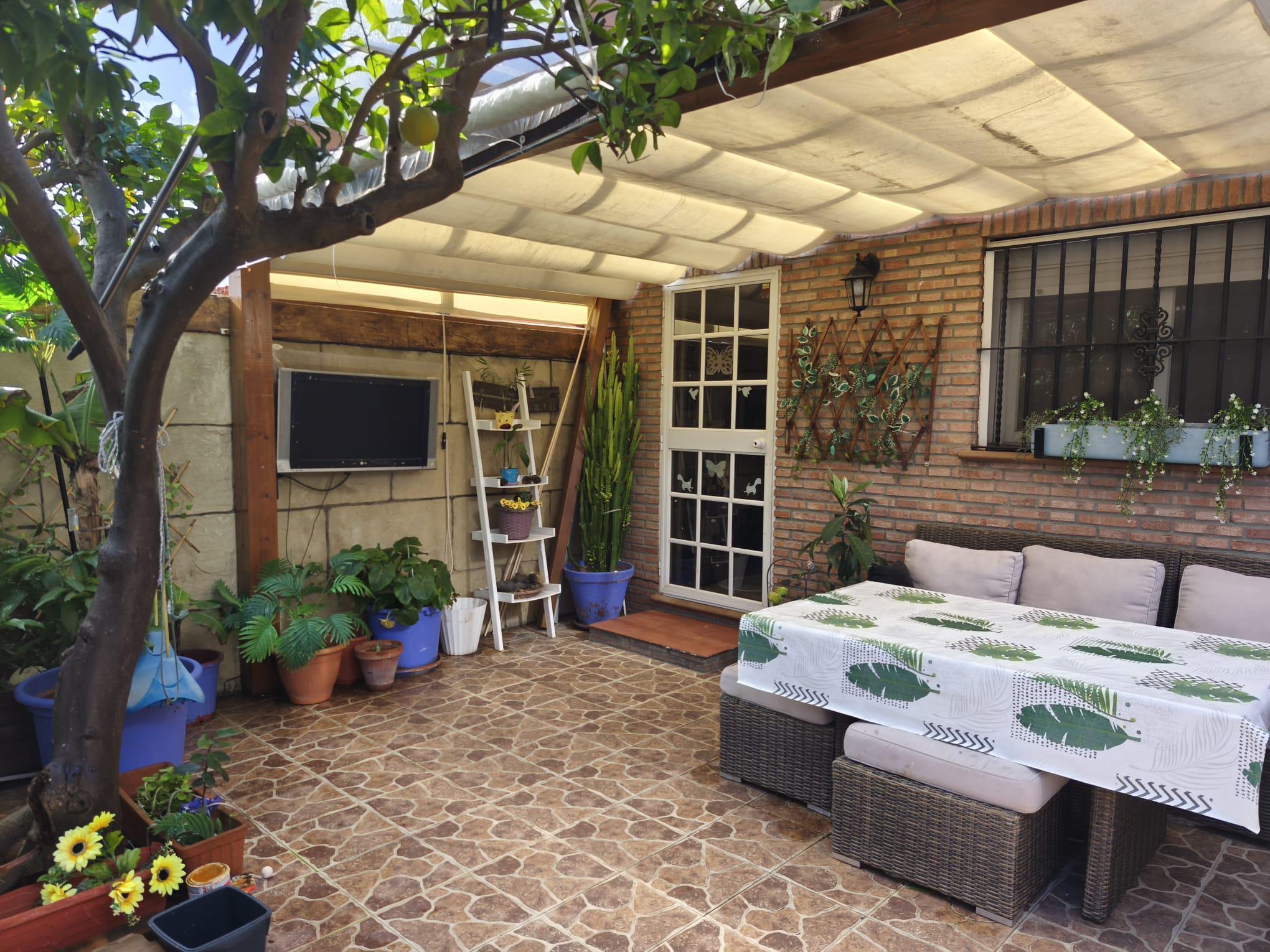 Imagen 1 Casa Adosada en venta en Jerez De La Frontera / Muy cerca del campo de futbol de San Jose ...