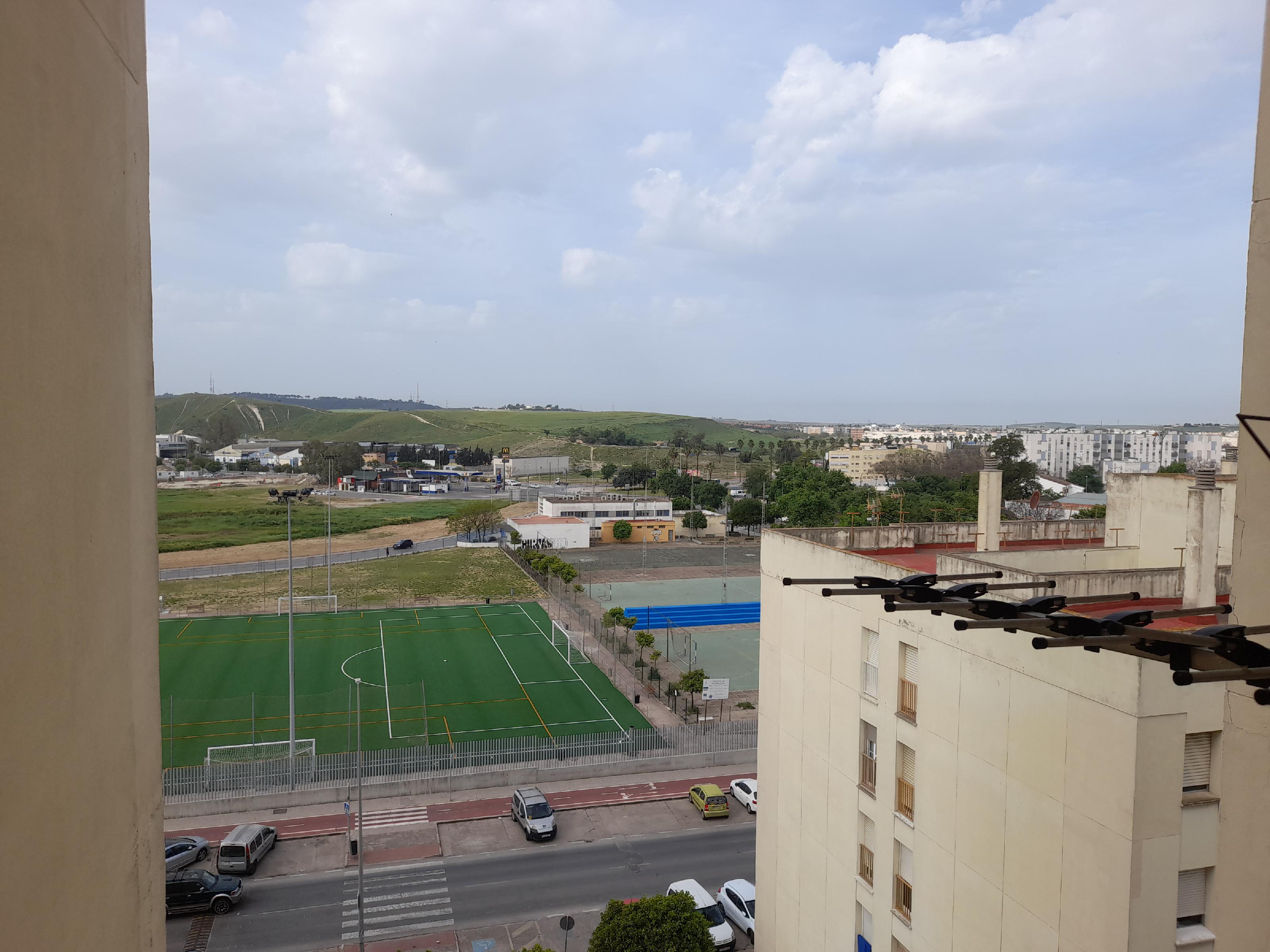 Imagen 16 Apartamento en venta en Jerez De La Frontera / Muy cerca de los restos del balneario de Jerez 