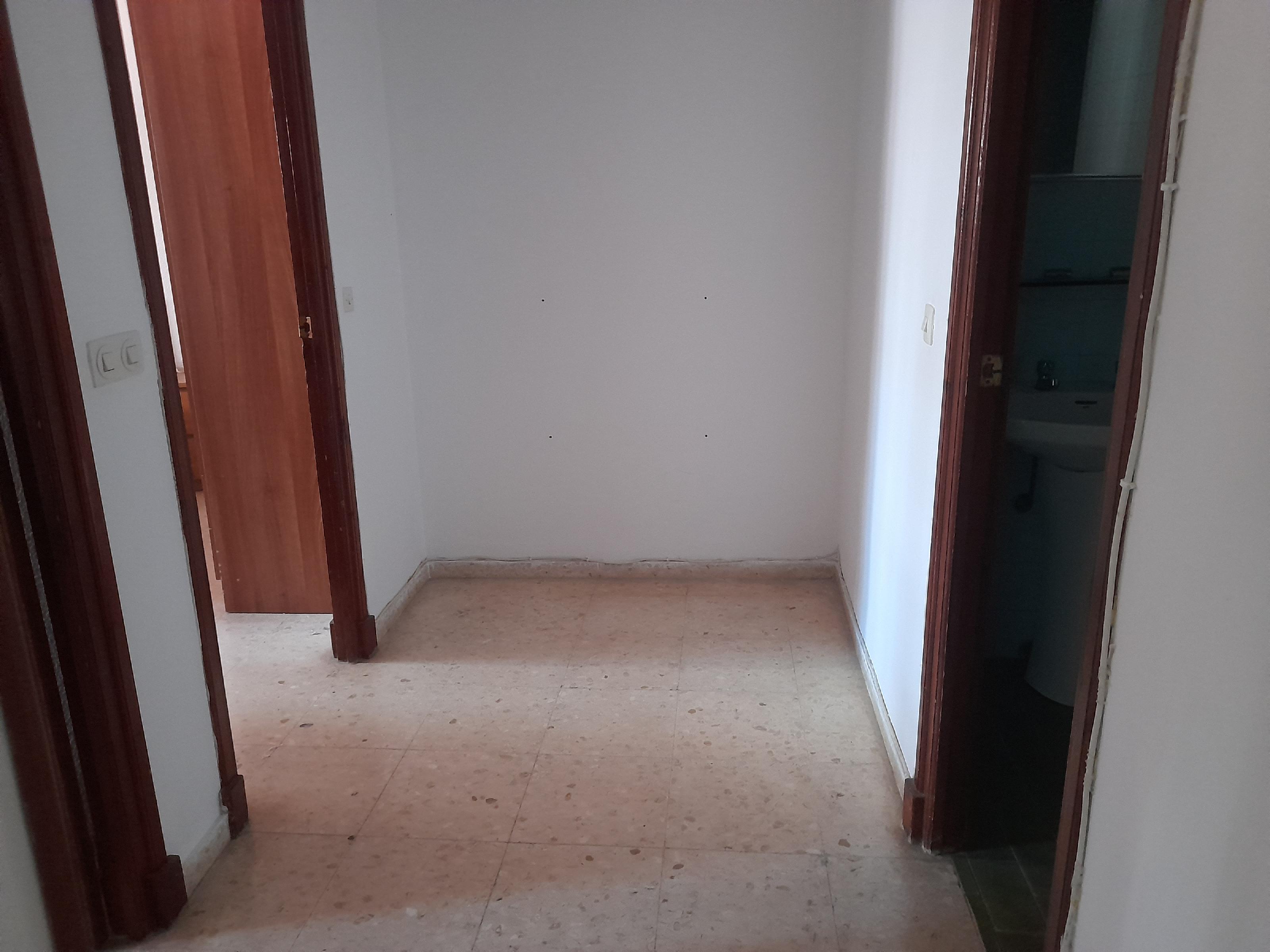 Imagen 8 Apartamento en venta en Jerez De La Frontera / Muy cerca del teatro Villa Marta