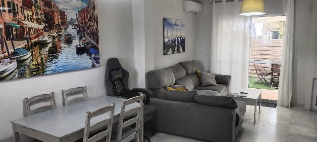 Imagen 2 Inmueble 303216 - Casa Adosada en venta en Puerto De Santa María (El) / A 100 metros del famoso Tk3