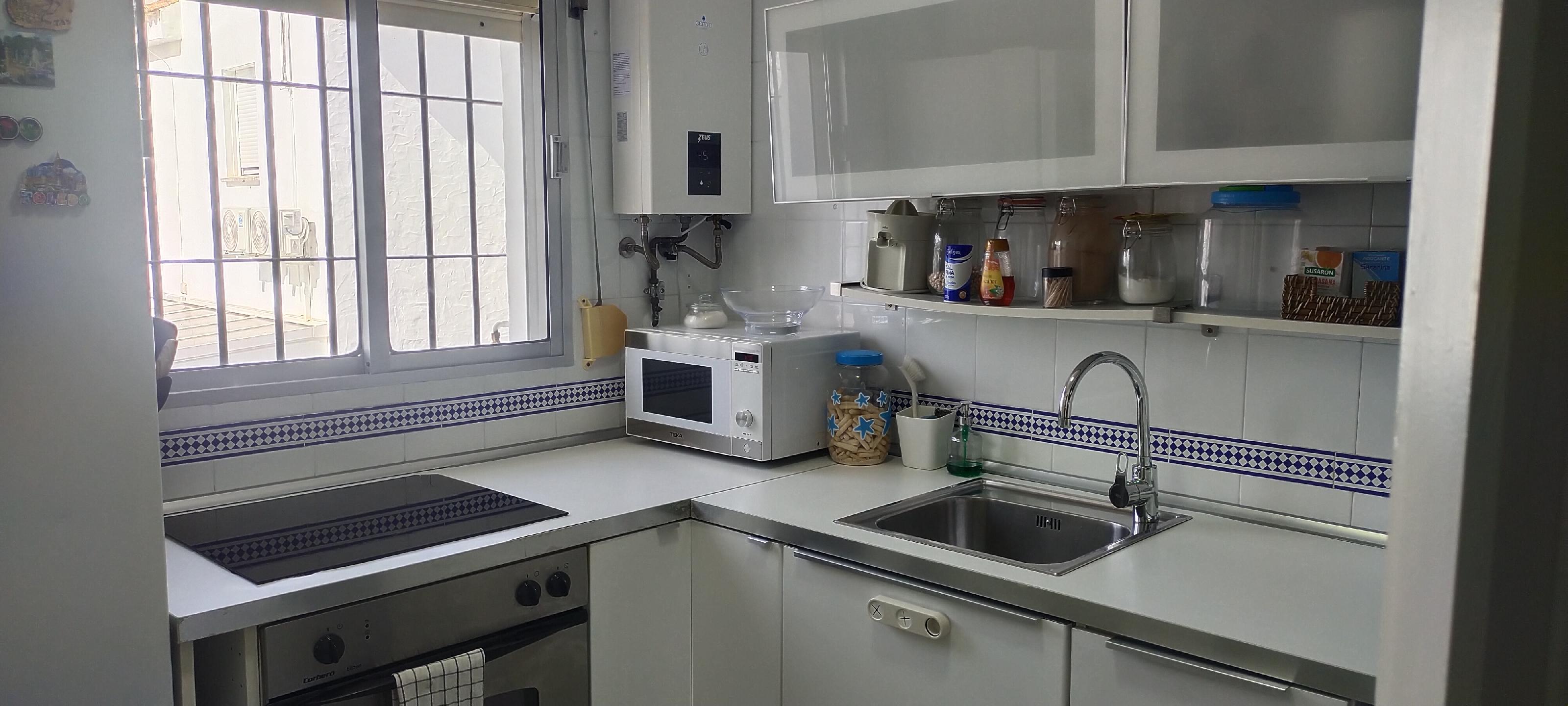 Imagen 3 Casa Adosada en venta en Puerto De Santa María El / A 100 metros del famoso Tk3