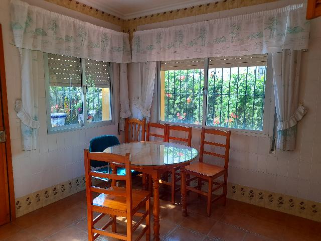 Imagen 9 Inmueble 303320 - Casa en venta en Jerez De La Frontera / A 120 metros del parque de los villares