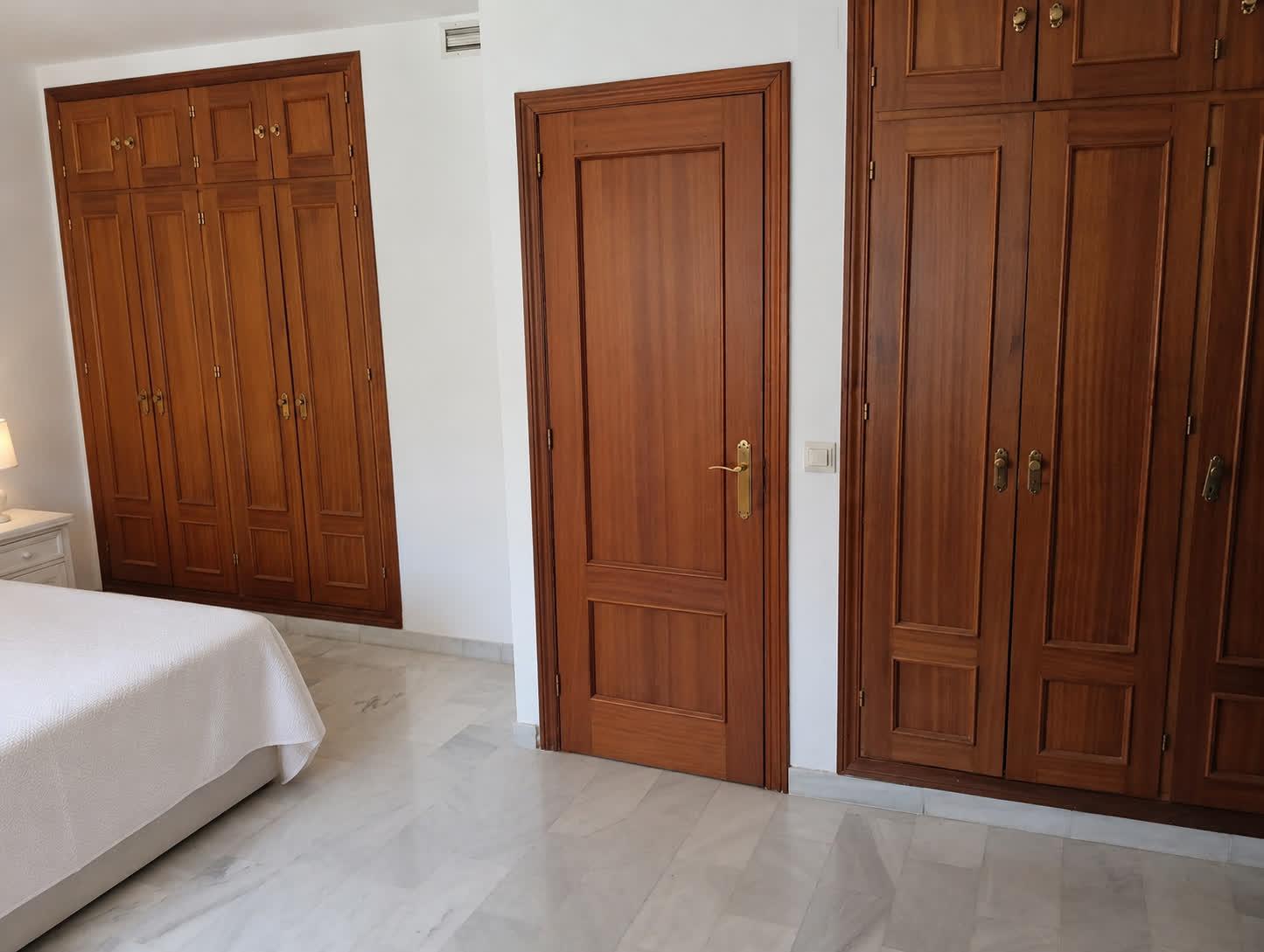 Imagen 6 Casa Adosada en venta en Jerez De La Frontera / A 100 metros de la Plaza del Mamelon