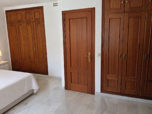 Imagen 6 Inmueble 303440 - Casa Adosada en venta en Jerez De La Frontera / A 100 metros de la Plaza del Mamelon
