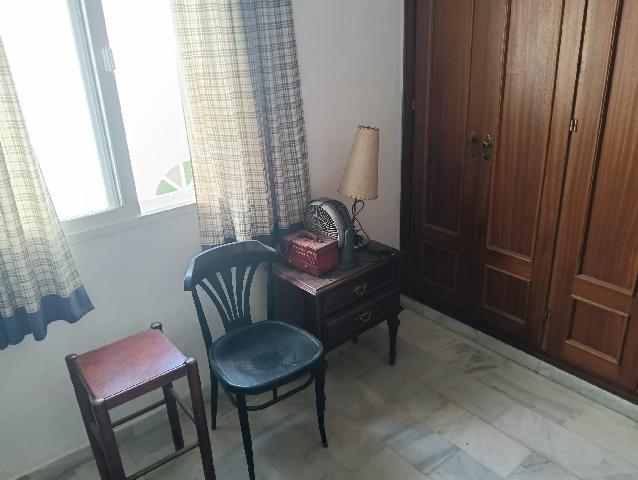 Imagen 15 Inmueble 303440 - Casa Adosada en venta en Jerez De La Frontera / A 100 metros de la Plaza del Mamelon
