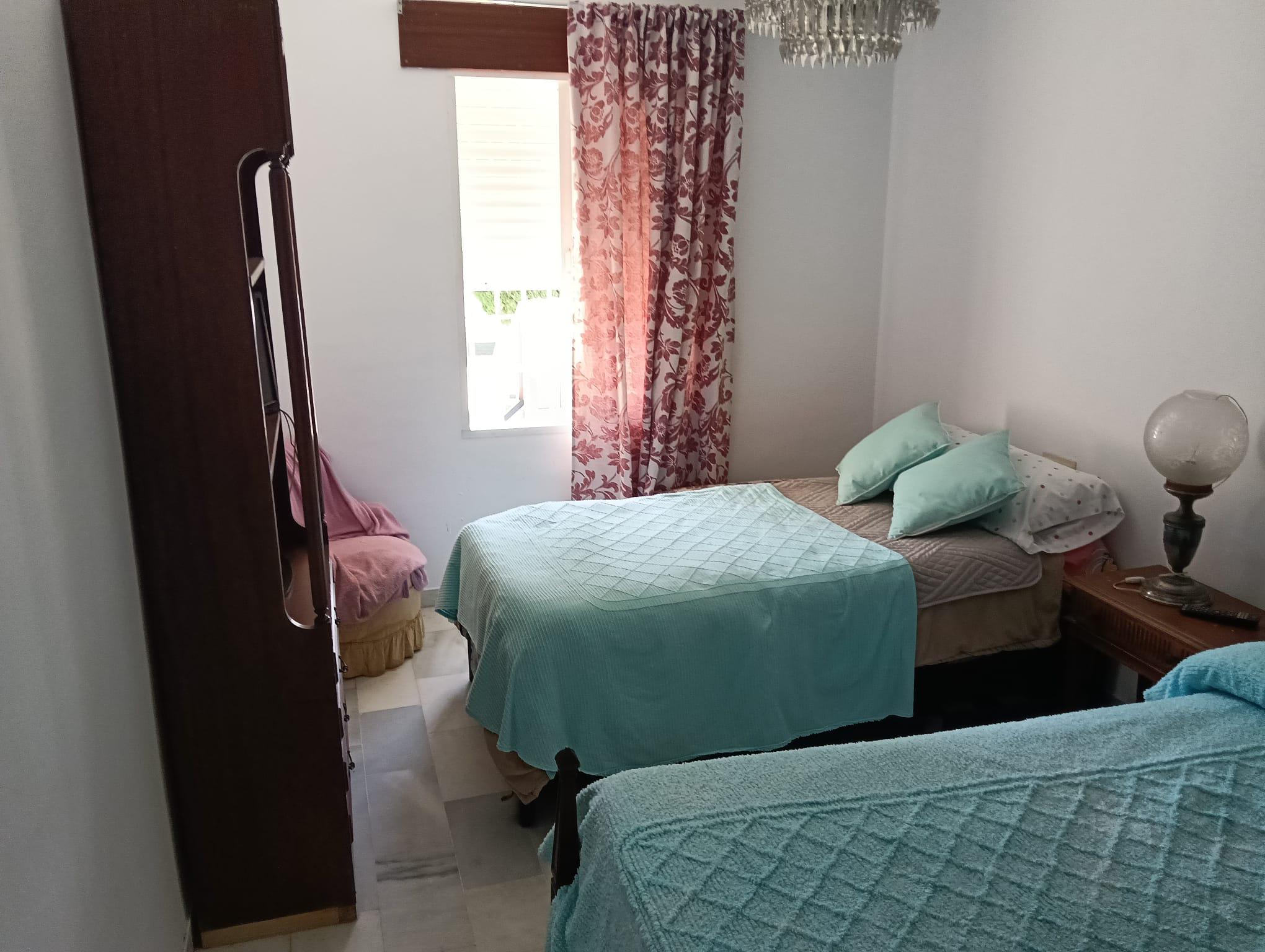Imagen 13 Casa Adosada en venta en Jerez De La Frontera / A 100 metros de la Plaza del Mamelon