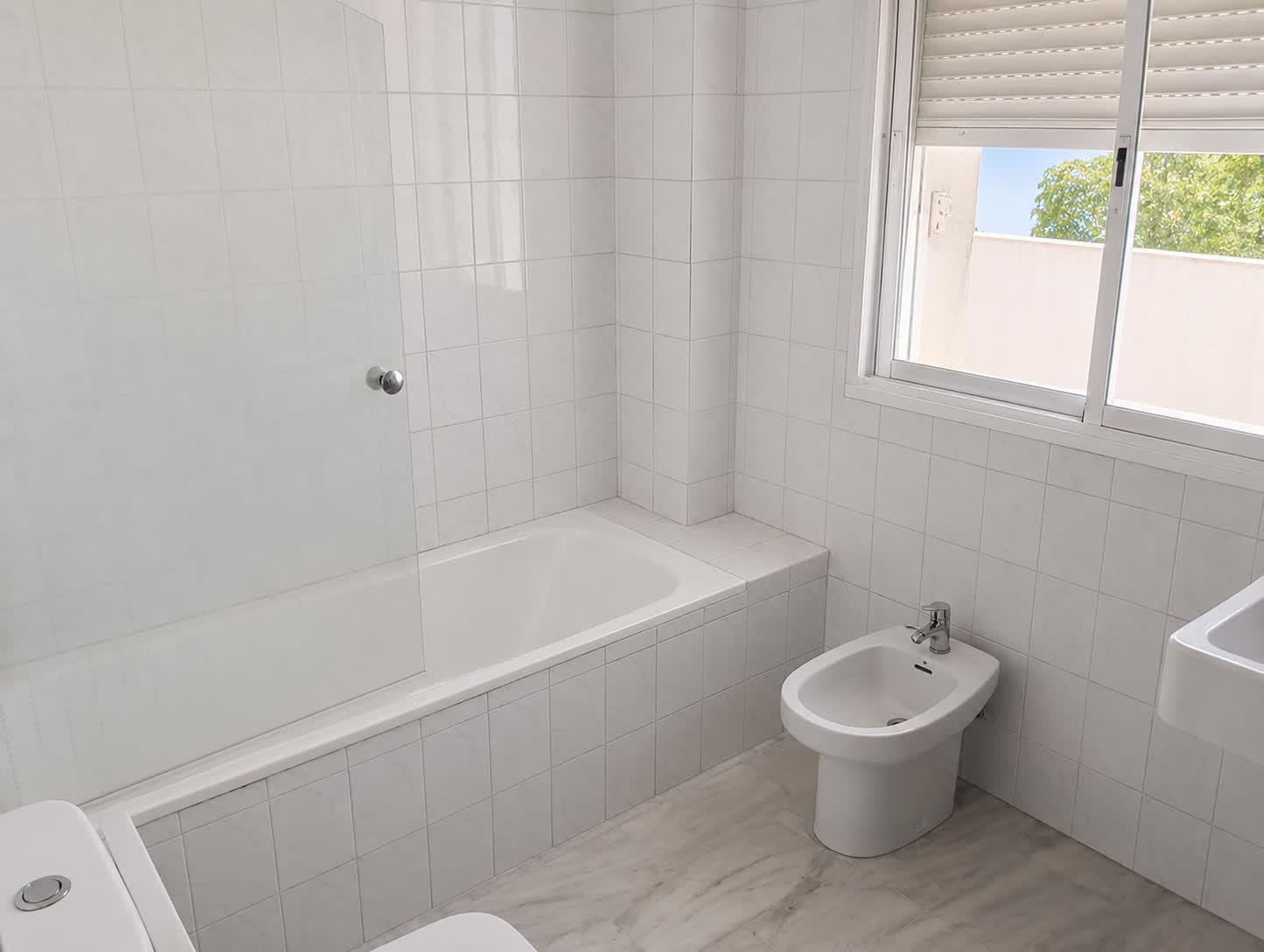Imagen 19 Casa Adosada en venta en Jerez De La Frontera / A 100 metros de la Plaza del Mamelon
