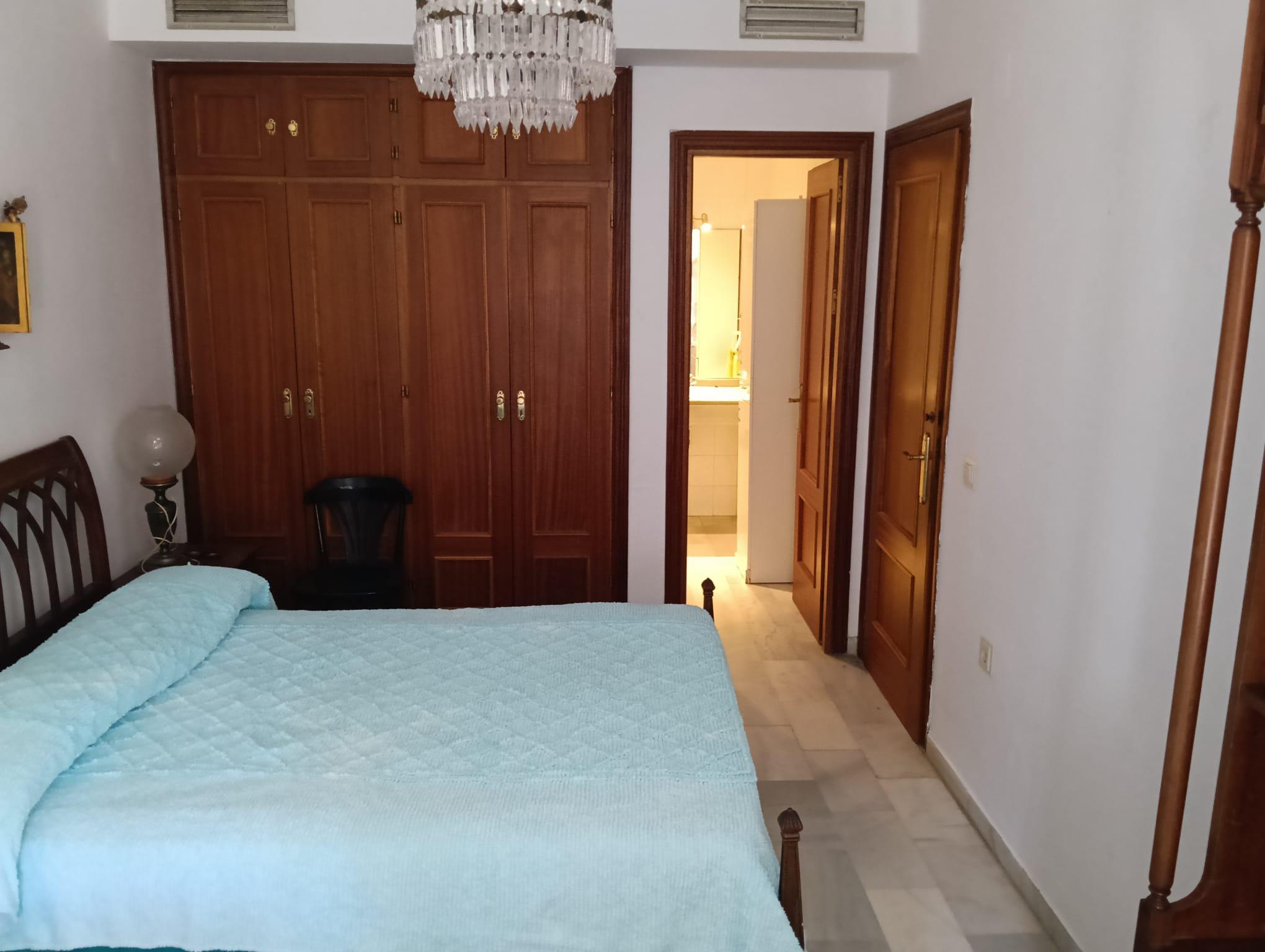 Imagen 21 Casa Adosada en venta en Jerez De La Frontera / A 100 metros de la Plaza del Mamelon
