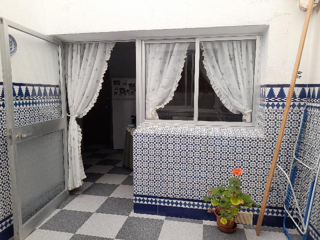 Imagen 6 Inmueble 303599 - Casa Adosada en venta en Puerto De Santa María (El) / A 400 metros de la plaza de toros y ...