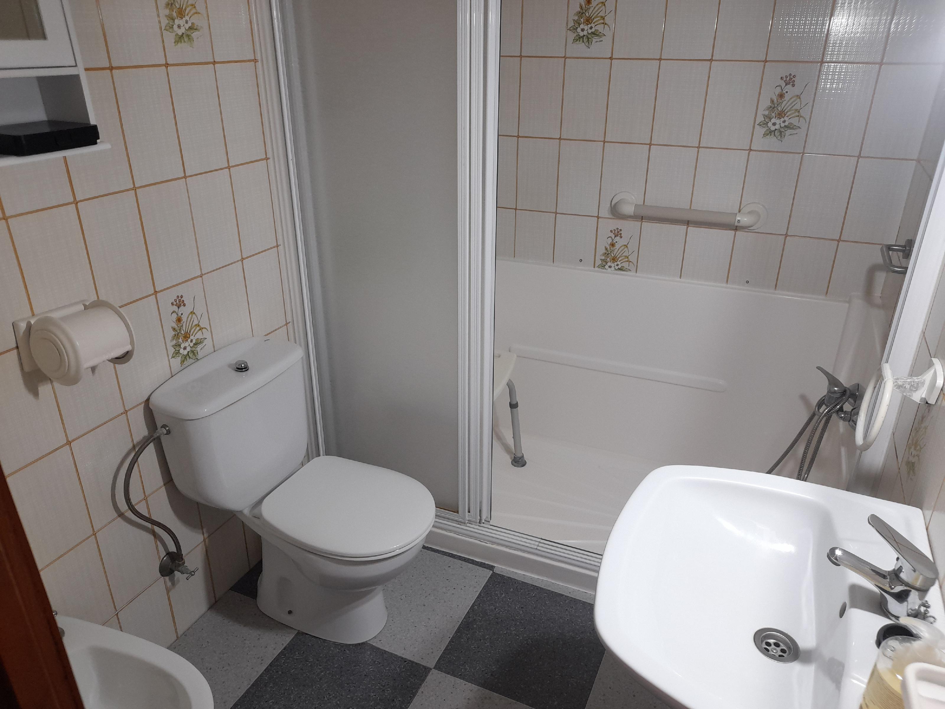 Imagen 14 Casa Adosada en venta en Puerto De Santa María El / A 400 metros de la plaza de toros y ...