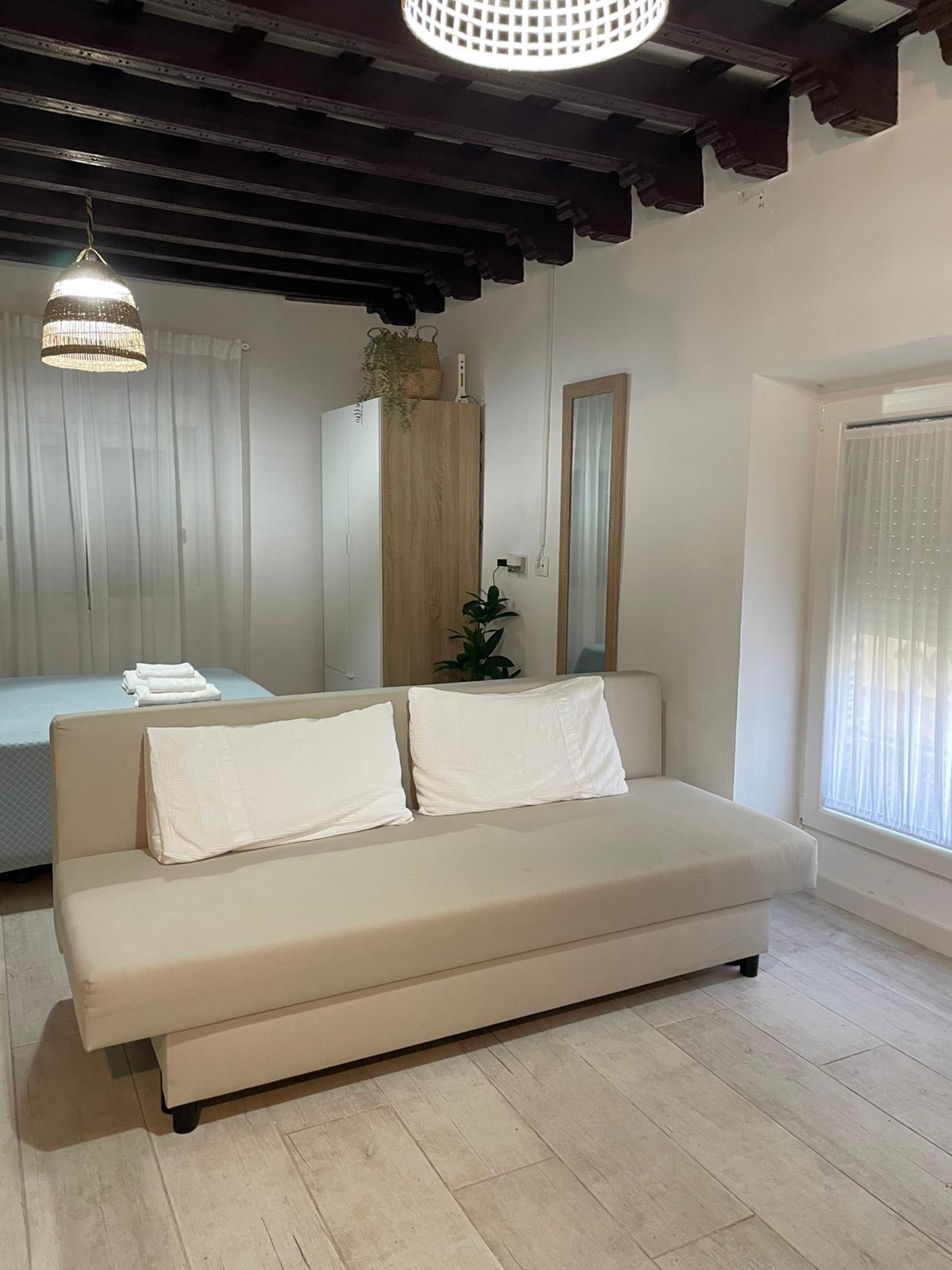 Imagen 3 Estudio en venta en Jerez De La Frontera / A 200 metros del alcazar de Jerez
