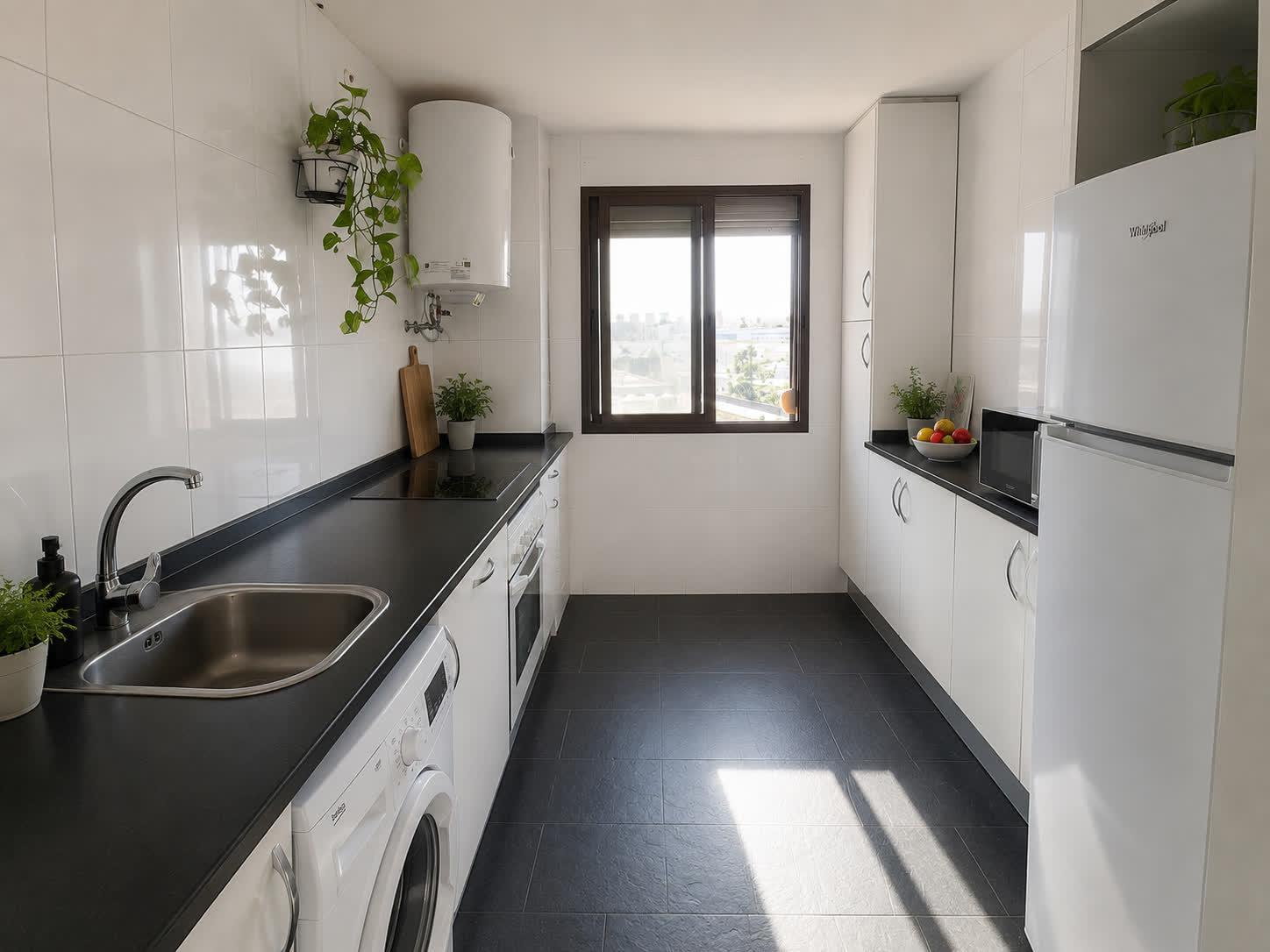 Imagen 3 Piso en venta en Jerez De La Frontera / Cerca del Centro Comercial la Asunción.