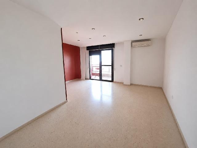 Imagen 4 Inmueble 303790 - Piso en venta en Jerez De La Frontera / Cerca del Centro Comercial la Asunción.