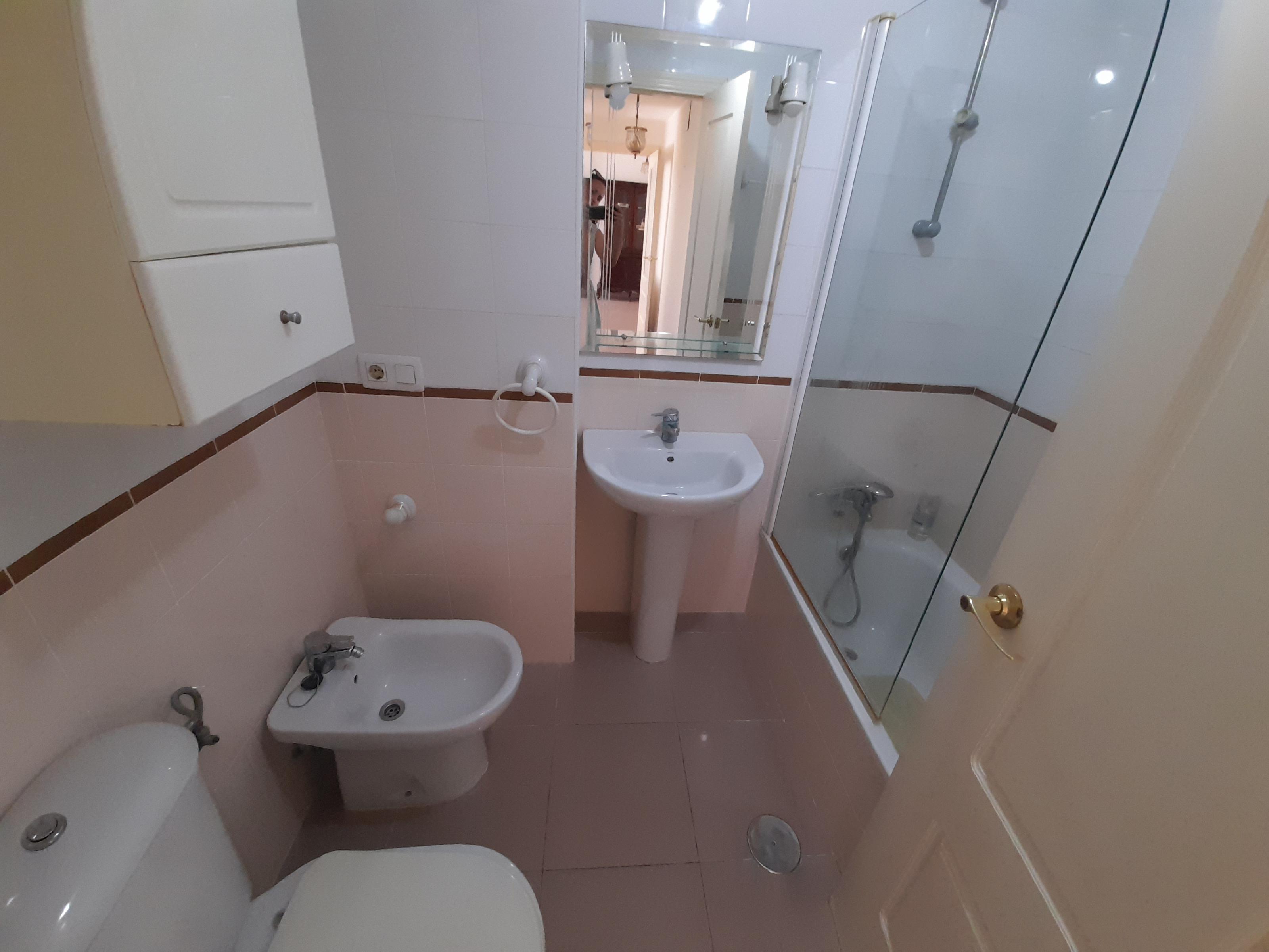 Imagen 18 Apartamento en venta en Jerez De La Frontera / A 200 metros de la Plaza de Toros de Jerez ...