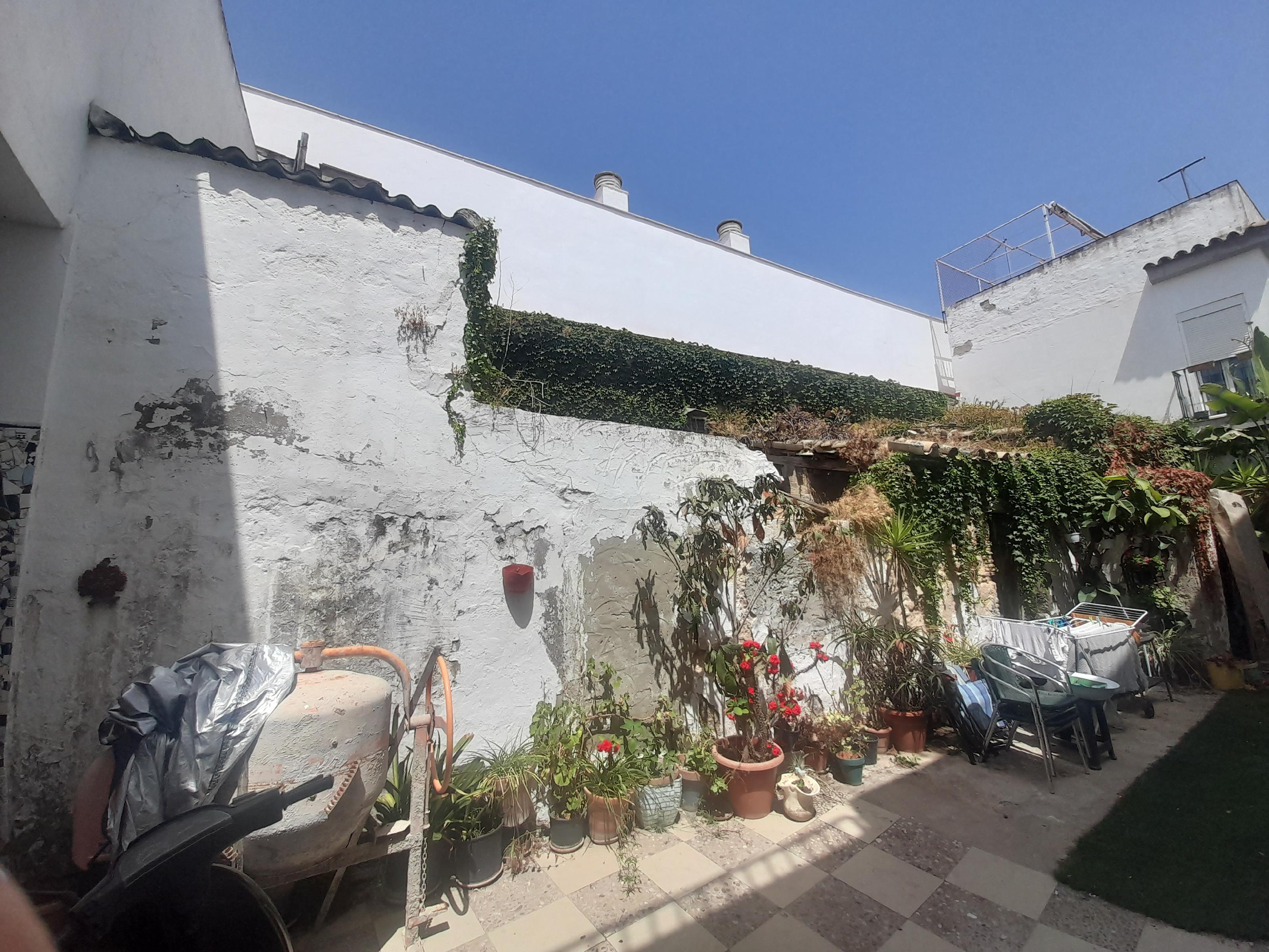 Imagen 1 Solar Urbano en venta en Puerto De Santa María El / Cerca de Asamblea Cristiana y Sala M...