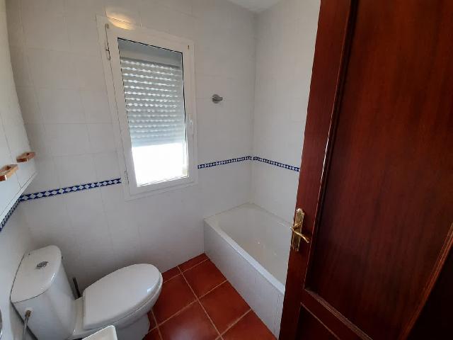 Imagen 13 Inmueble 304302 - Casa Pareada en venta en Sanlúcar De Barrameda / A 1 km de la playa Bajo de Guia