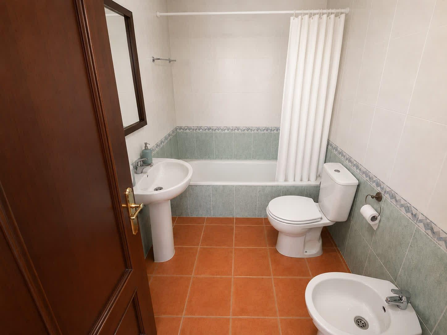 Imagen 14 Casa Pareada en venta en Sanlúcar De Barrameda / A 1 km de la playa Bajo de Guia