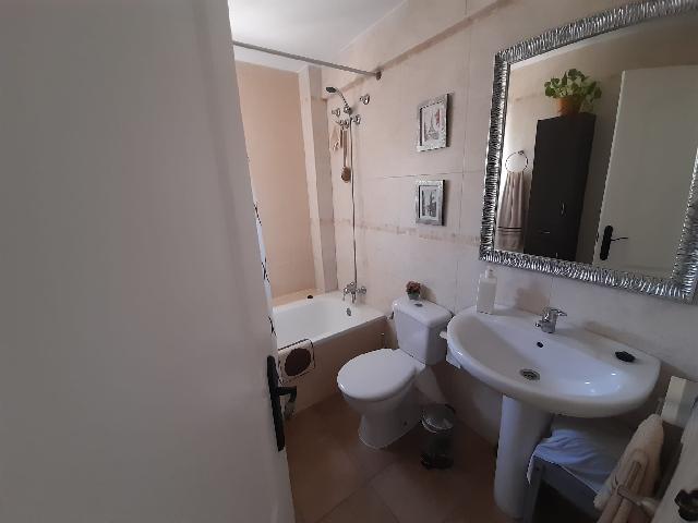 Imagen 10 Inmueble 304423 - Casa en venta en Medina-sidonia / A 1km de la Estacion Repsol de la salida 10 de Jerez. 