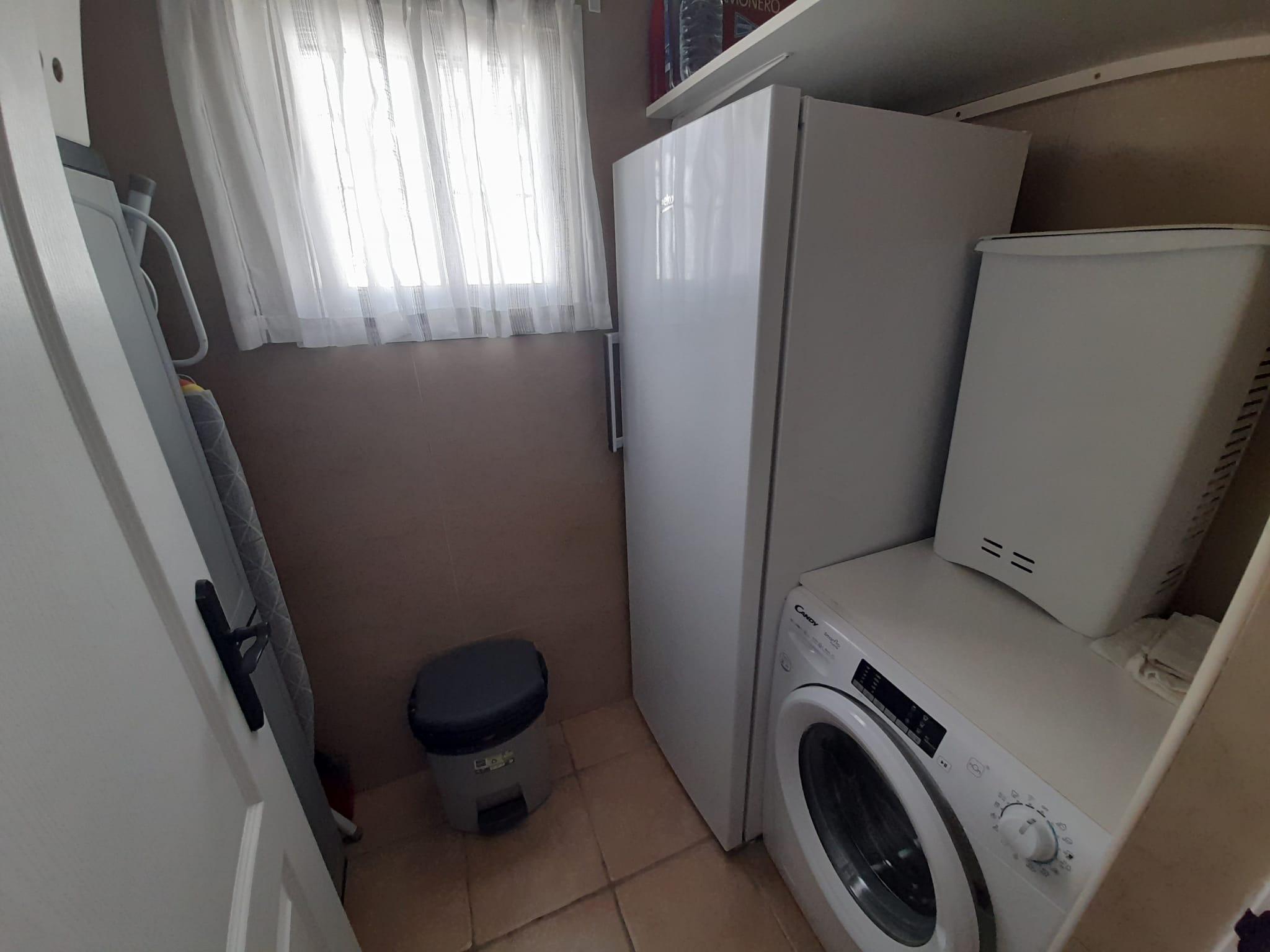 Imagen 8 Casa en venta en Medina-sidonia / A 1km de la Estacion Repsol de la salida 10 de Jerez. 