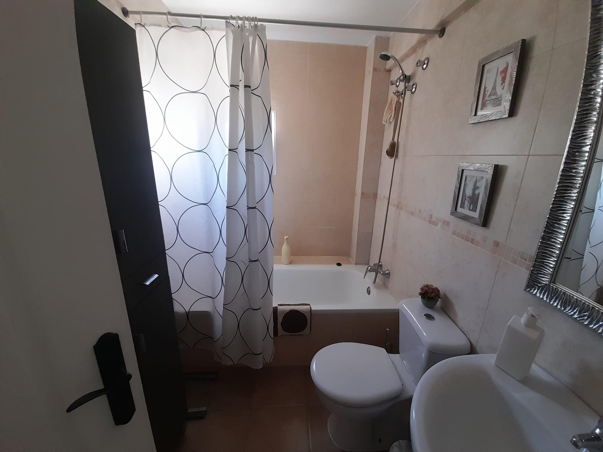 Imagen 11 Casa en venta en Medina-sidonia / A 1km de la Estacion Repsol de la salida 10 de Jerez. 