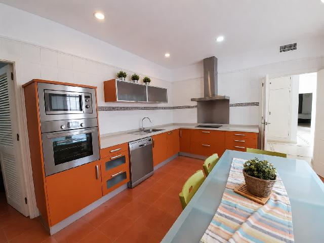 Imagen 3 Inmueble 304729 - Piso en venta en Jerez De La Frontera / A 90 metros de la Plaza del Arenal y a 70 del Alcazar